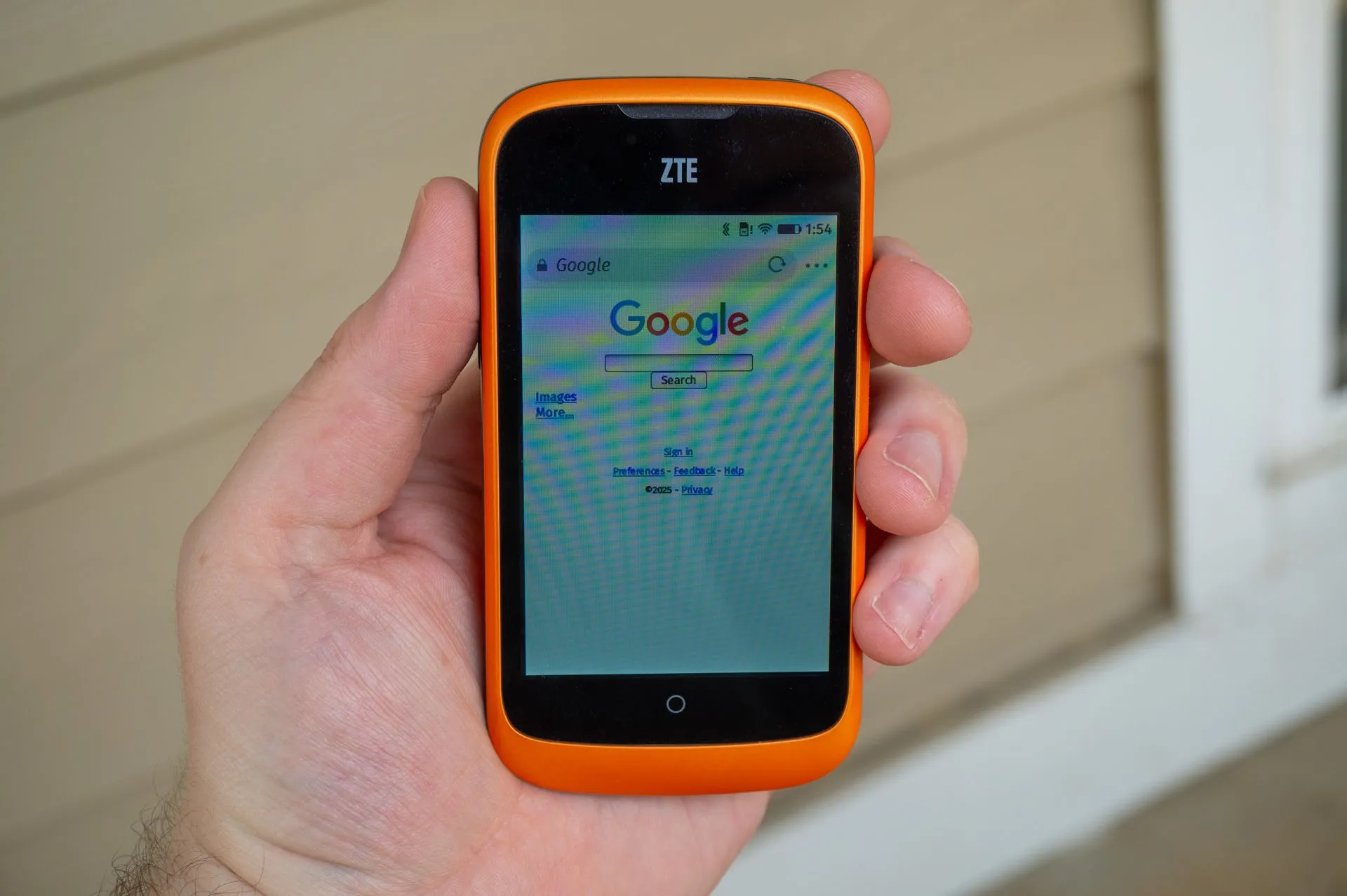 Màn hình cài đặt trên điện thoại ZTE Open chạy Firefox OS.