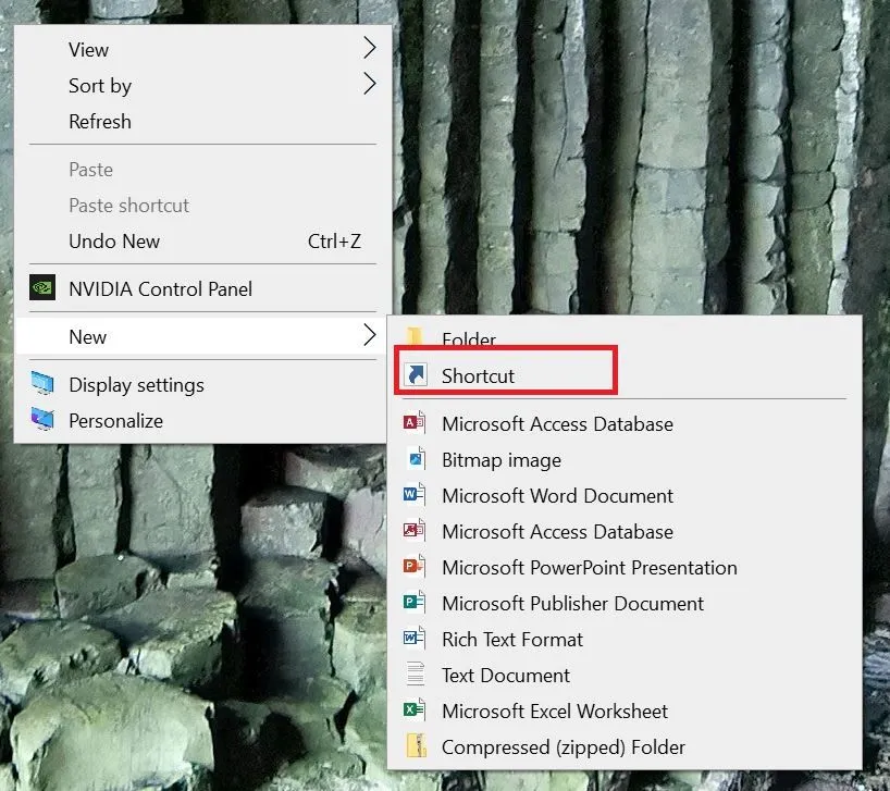 Menu chuột phải trên Desktop Windows, chọn 'New' rồi 'Shortcut' để tạo lối tắt truy cập nhanh Reliability Monitor.