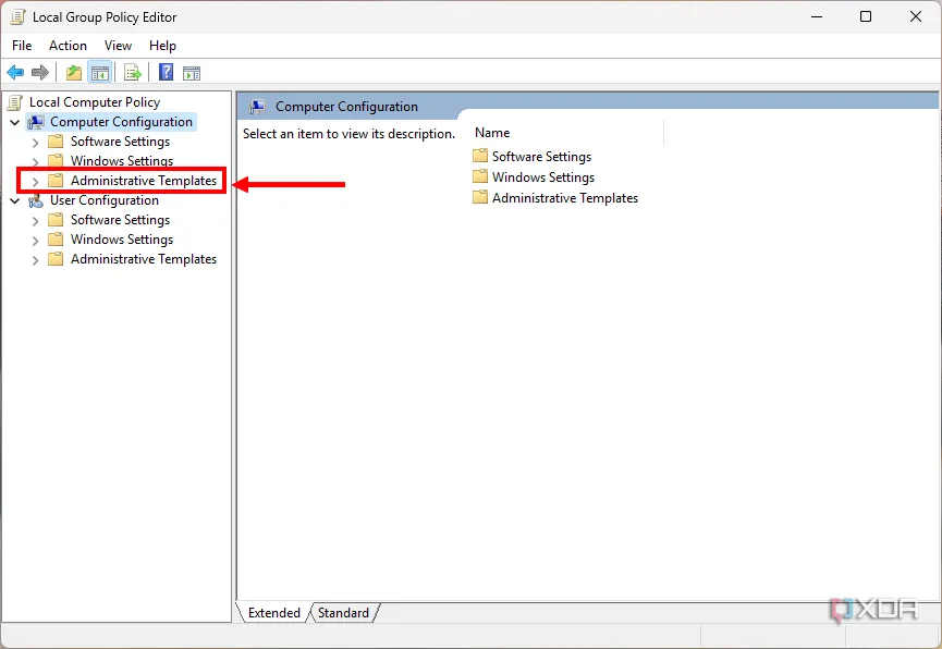 Ảnh chụp màn hình Group Policy Editor với tùy chọn &quot;Administrative Templates&quot; được tô sáng