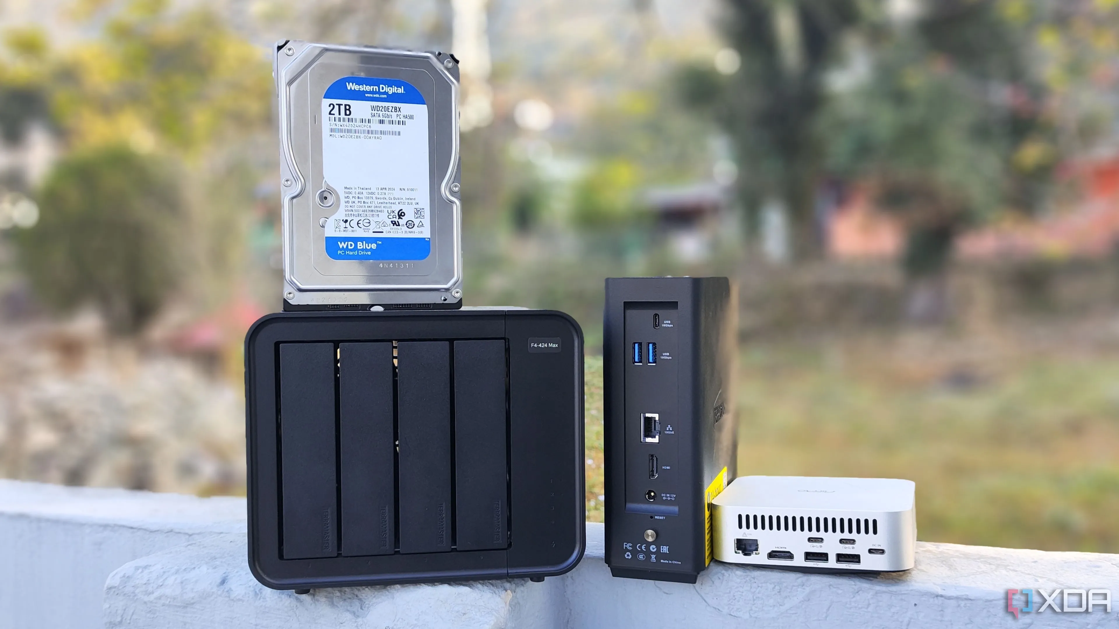 Các thiết bị NAS như TerraMaster F4-424 Max và F8 SSD SSD Plus cho giải pháp tự host