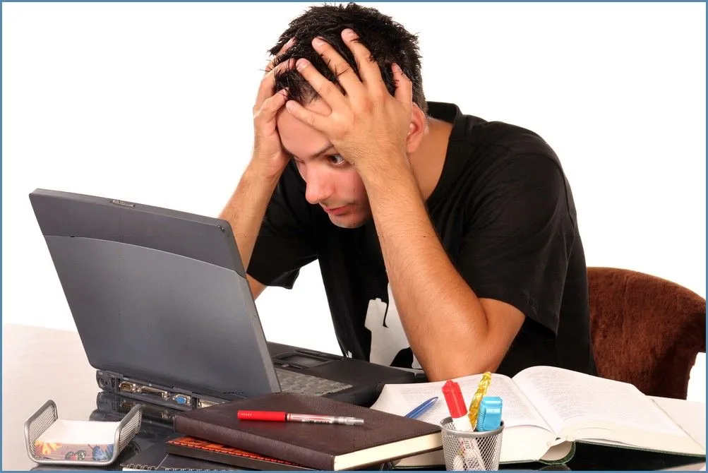 Giao diện máy tính Windows bị treo hoặc lỗi