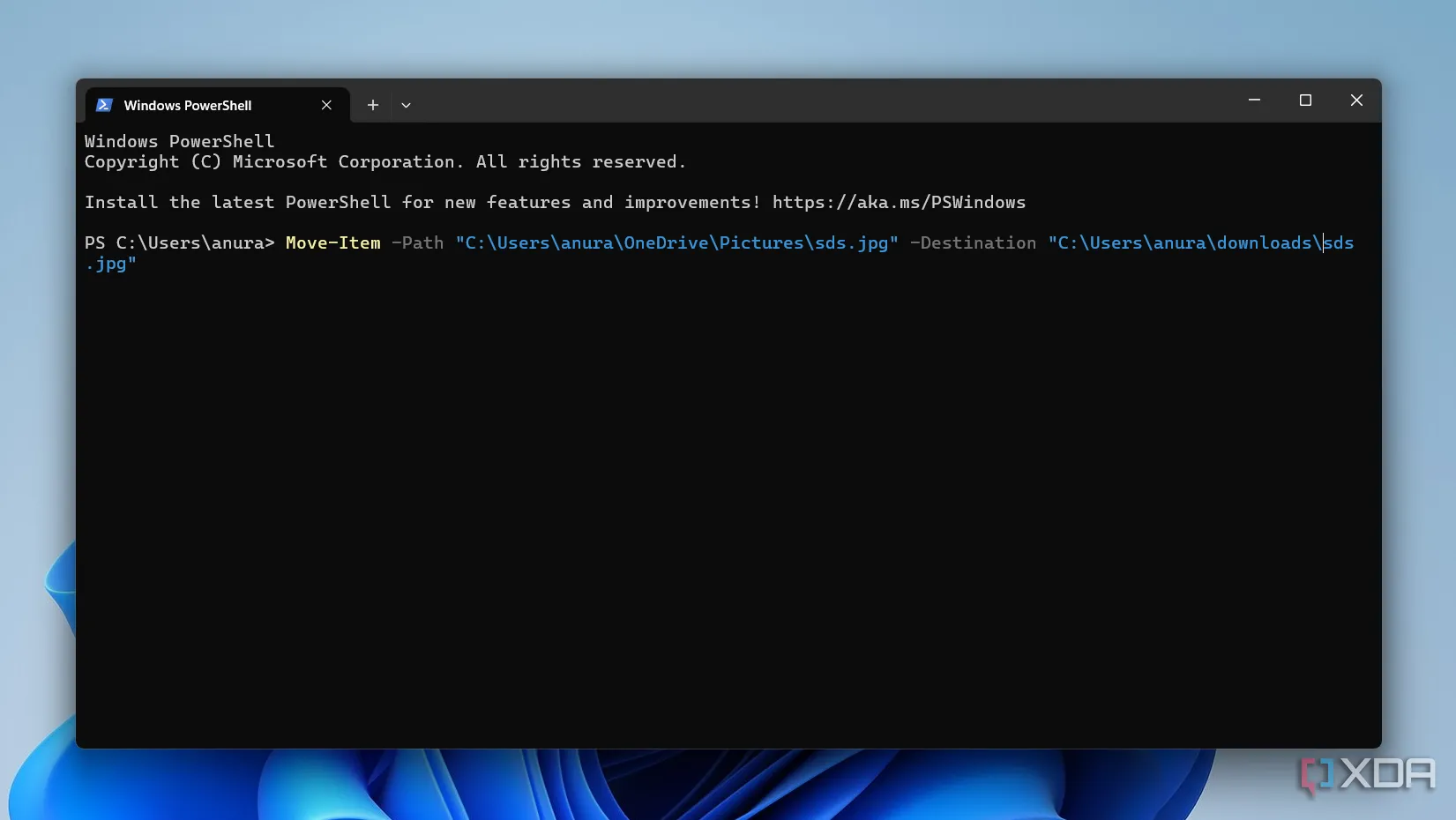 Ví dụ lệnh Move-Item trong PowerShell để di chuyển tệp tin từ thư mục nguồn sang đích