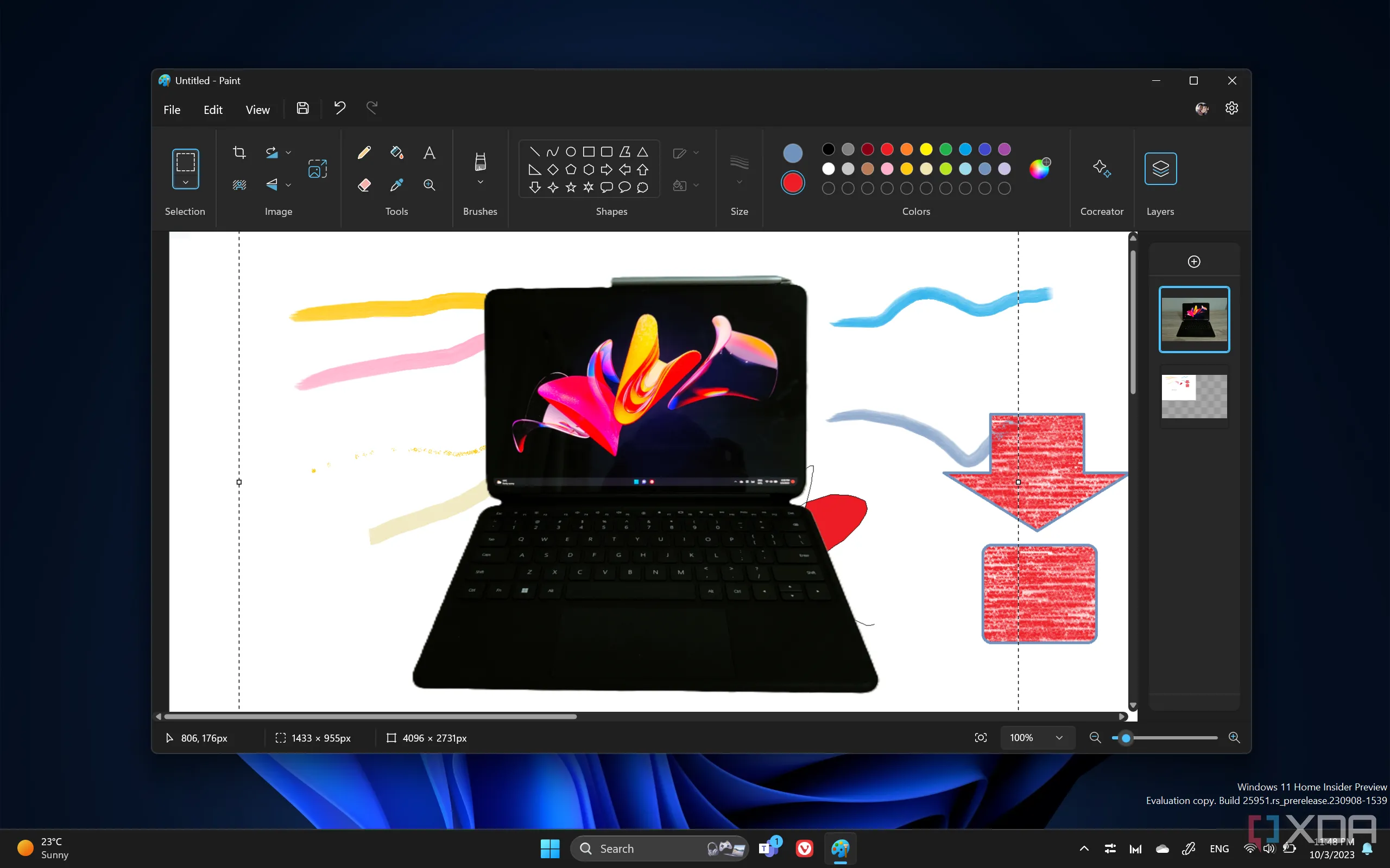 Ảnh chụp màn hình của máy tính để bàn Windows 11 với ứng dụng Paint đang chạy