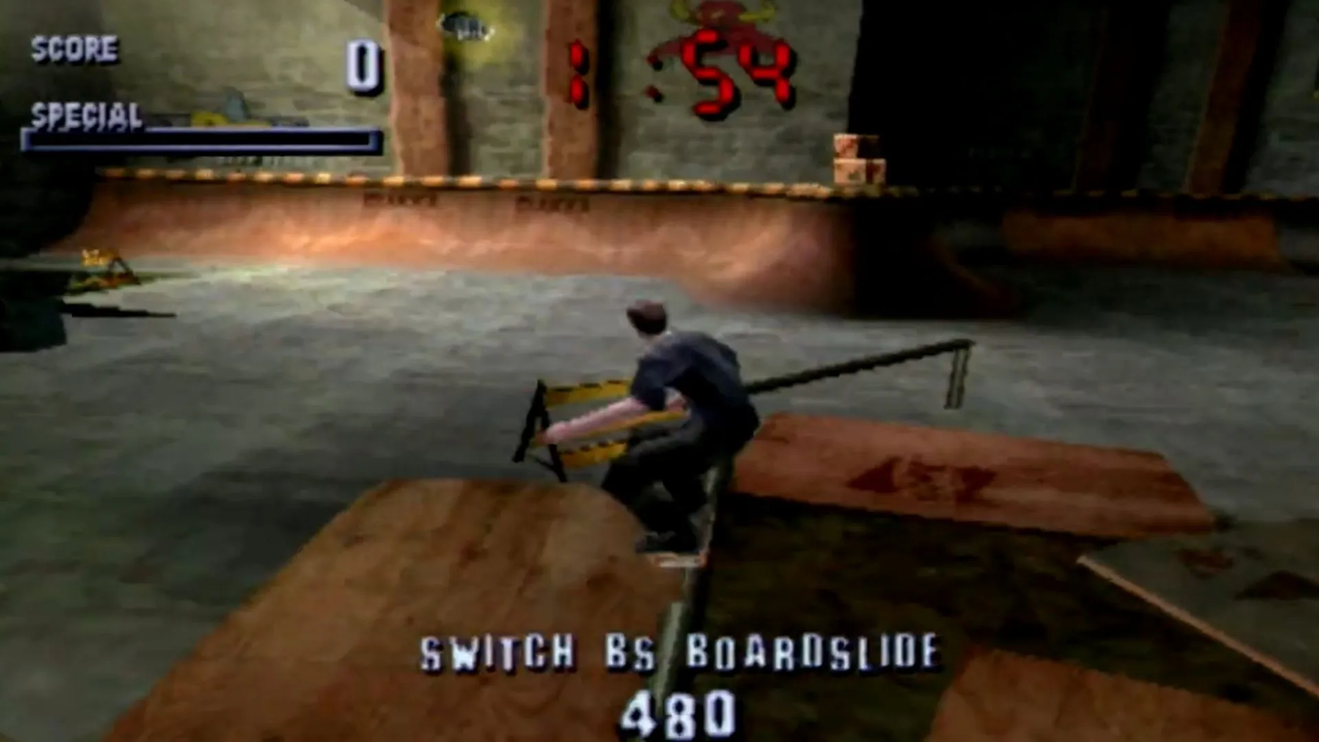Ảnh chụp màn hình game Tony Hawk's Pro Skater, cho thấy một vận động viên đang thực hiện động tác trượt ván nghệ thuật trong môi trường game.