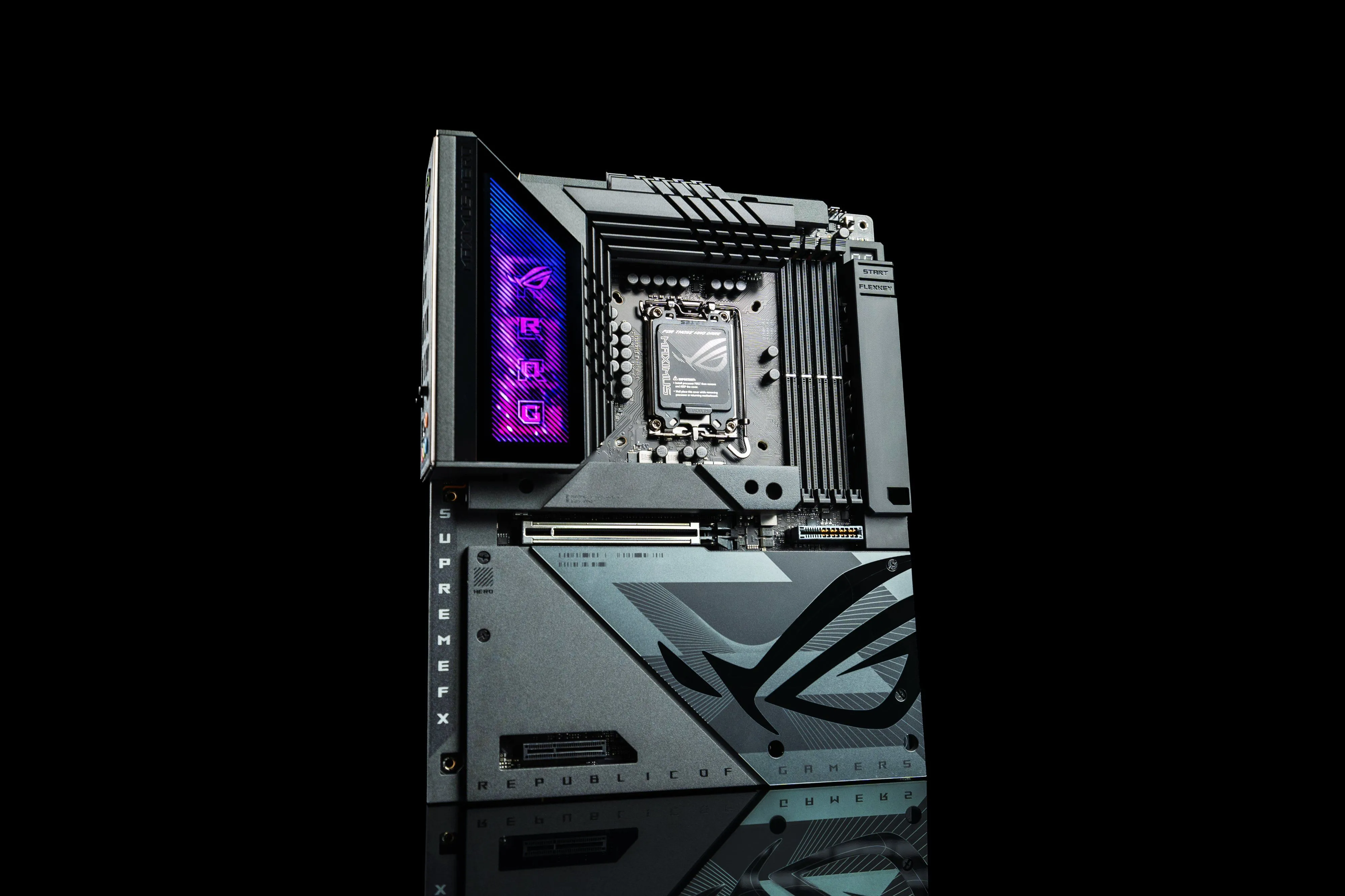 Bo mạch chủ Asus ROG Maximus Z790 Hero BTF với thiết kế cao cấp dành cho game thủ