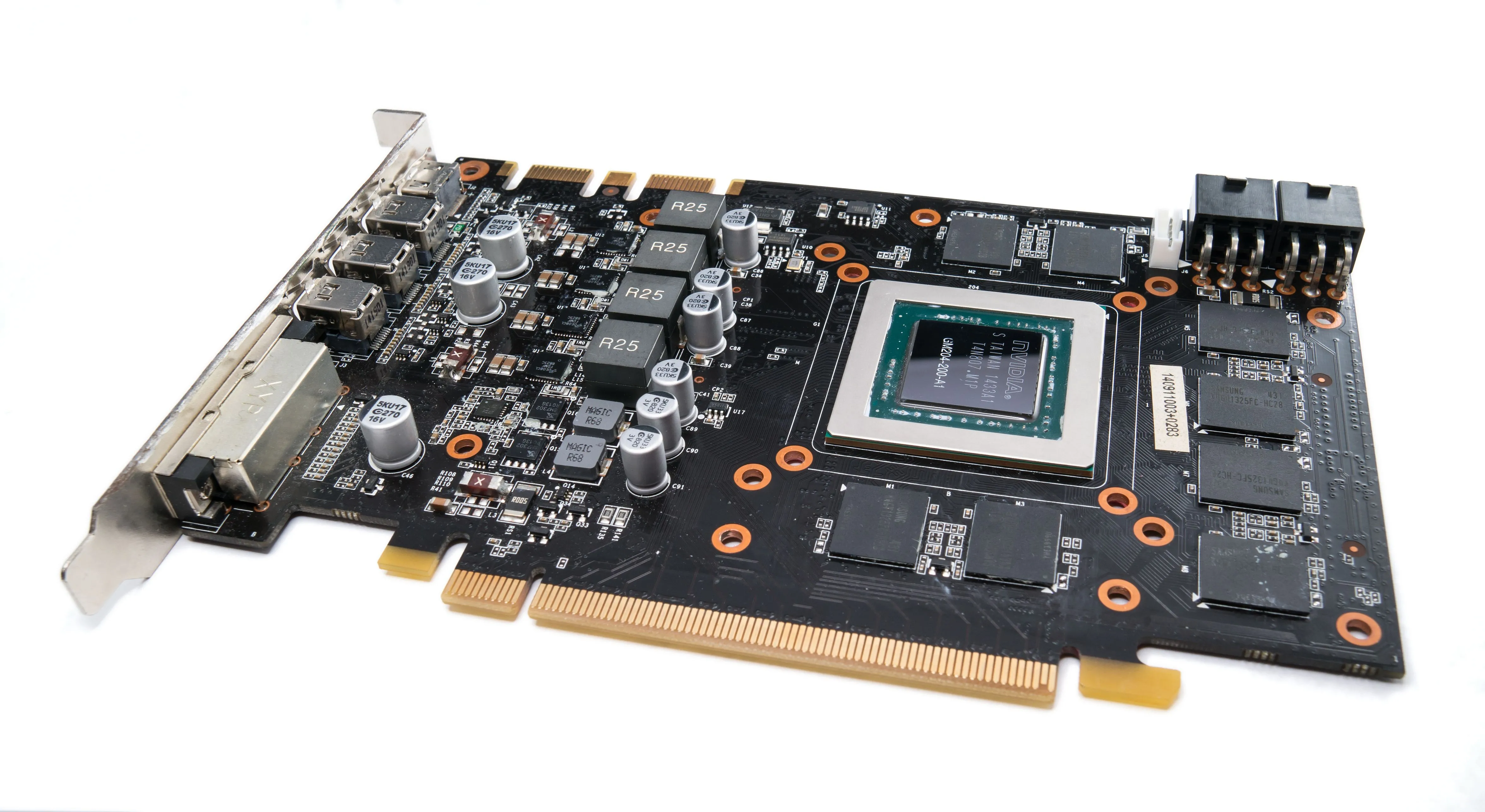 Bo mạch chủ (PCB) của card đồ họa Nvidia GTX 970, tiền lệ cho những lùm xùm về thông số kỹ thuật.