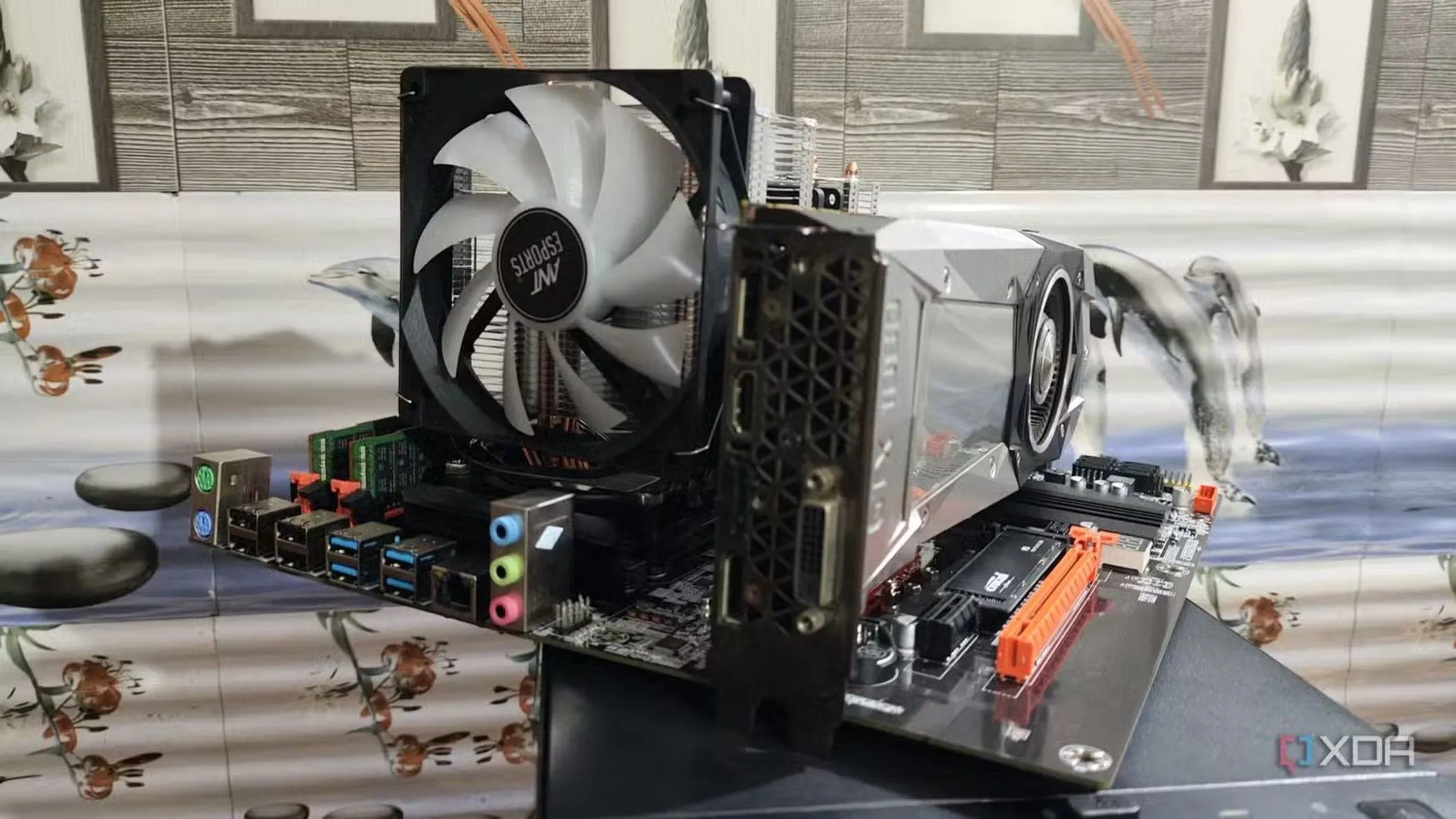 Bo mạch chủ server với CPU Intel Xeon