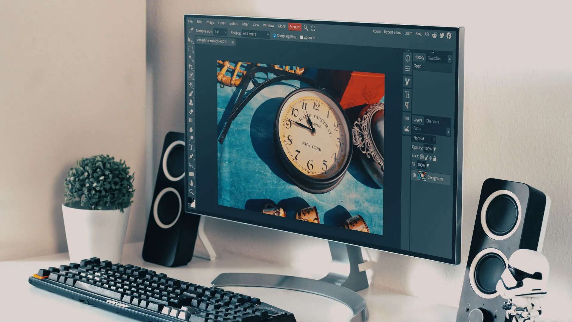Các biểu tượng phần mềm thay thế Adobe Photoshop và Lightroom, tượng trưng cho những lựa chọn chỉnh sửa ảnh hiệu quả.