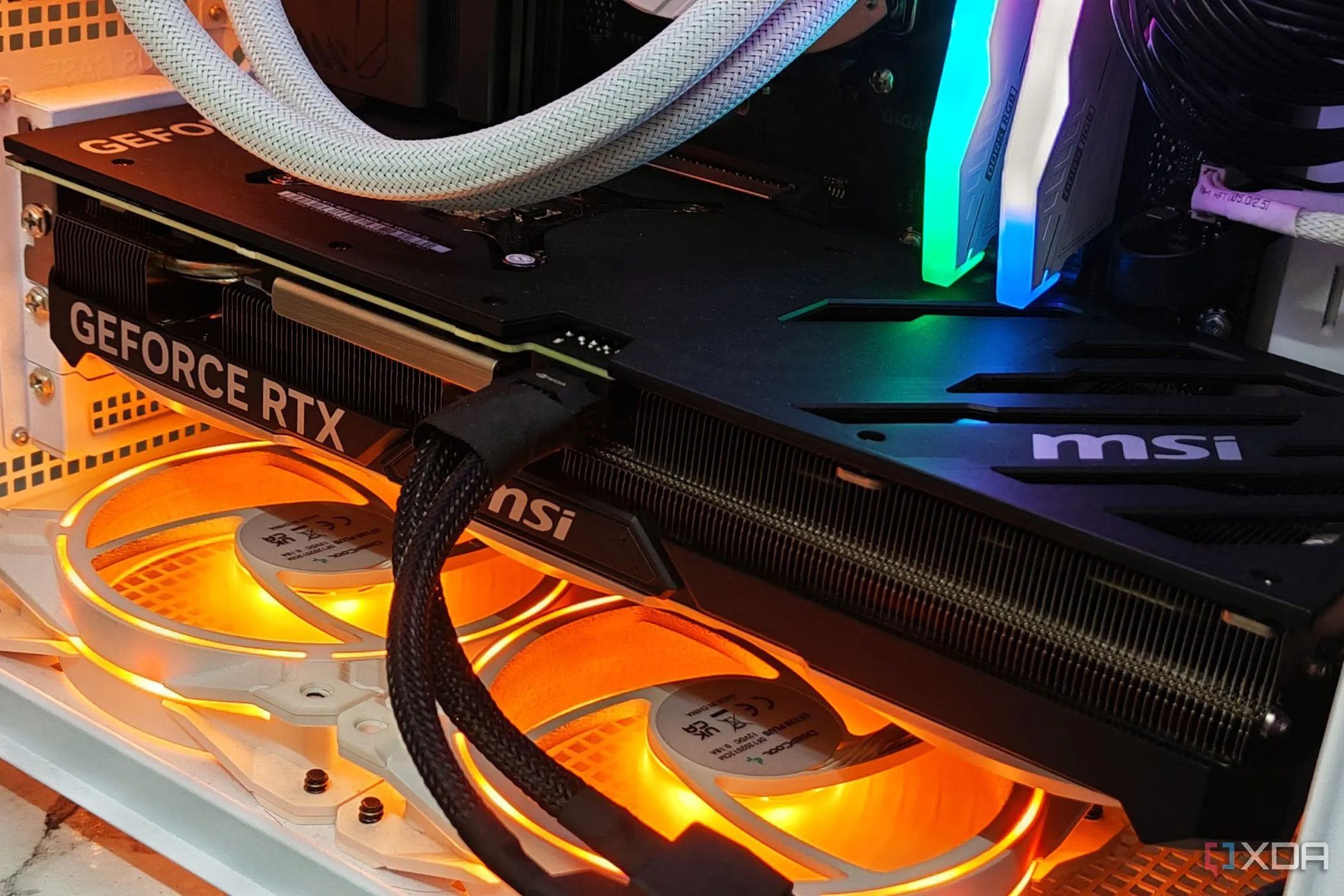 Card đồ họa MSI GeForce RTX 4070 Ti Super Ventus 3X lắp trong PC