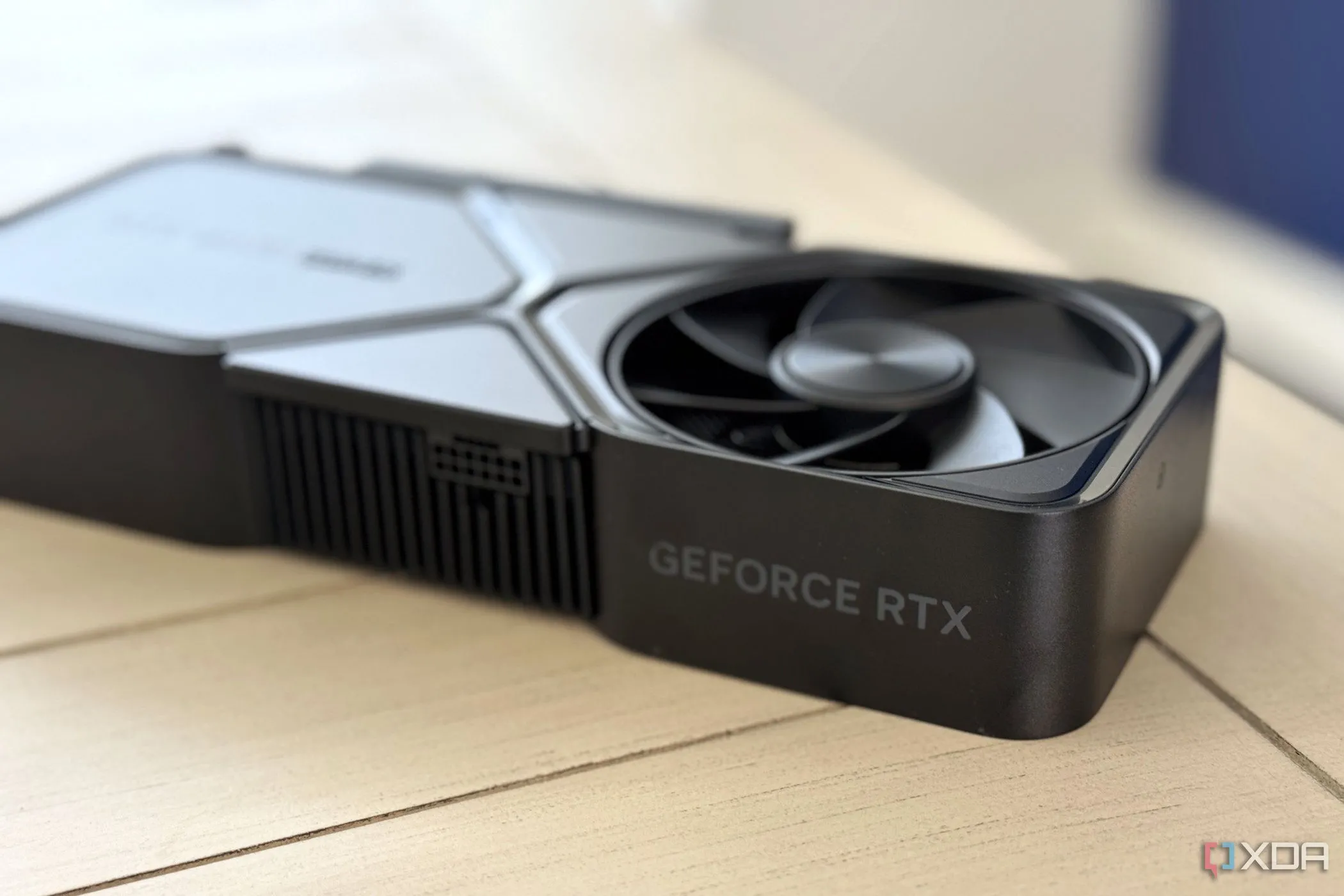 Card đồ họa Nvidia GeForce RTX 4070 Super Founders Edition, đại diện cho sự phát triển phần mềm và AI của Nvidia