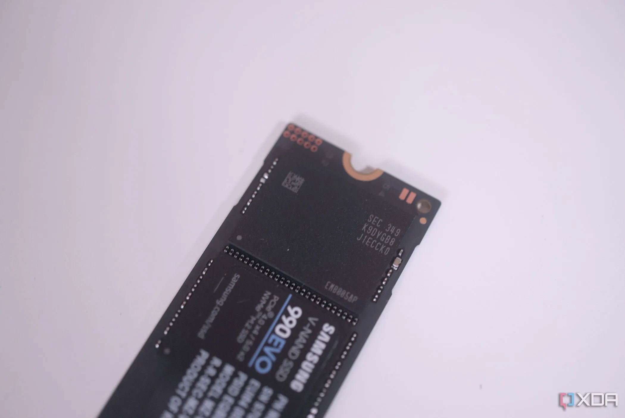 Chip nhớ NAND trên ổ cứng SSD Samsung 990 Evo