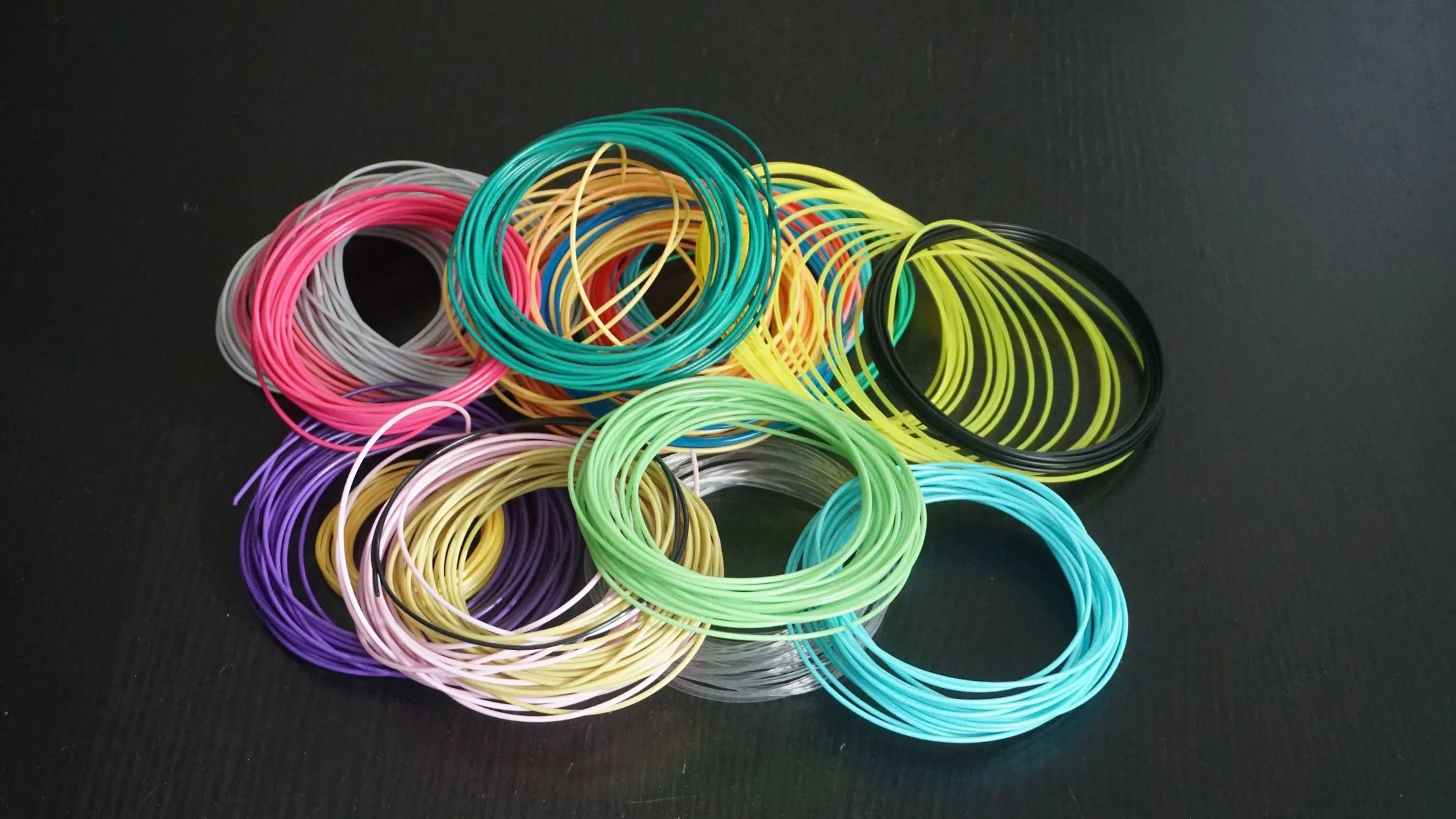 Cuộn sợi nhựa filament tái chế màu xanh lá cây dùng cho máy in 3D