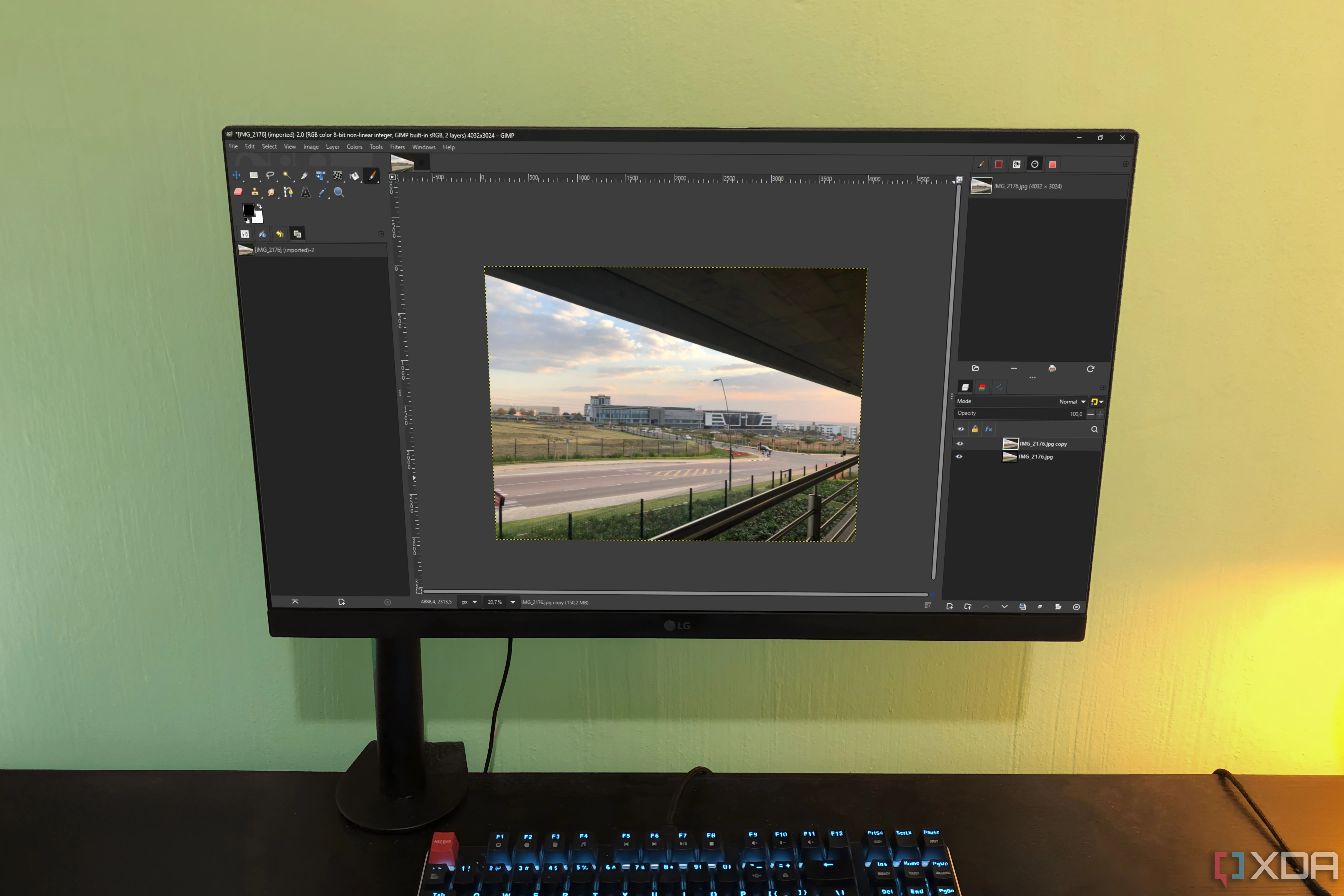 Giao diện GIMP 3.0 hiển thị trên màn hình máy tính để bàn