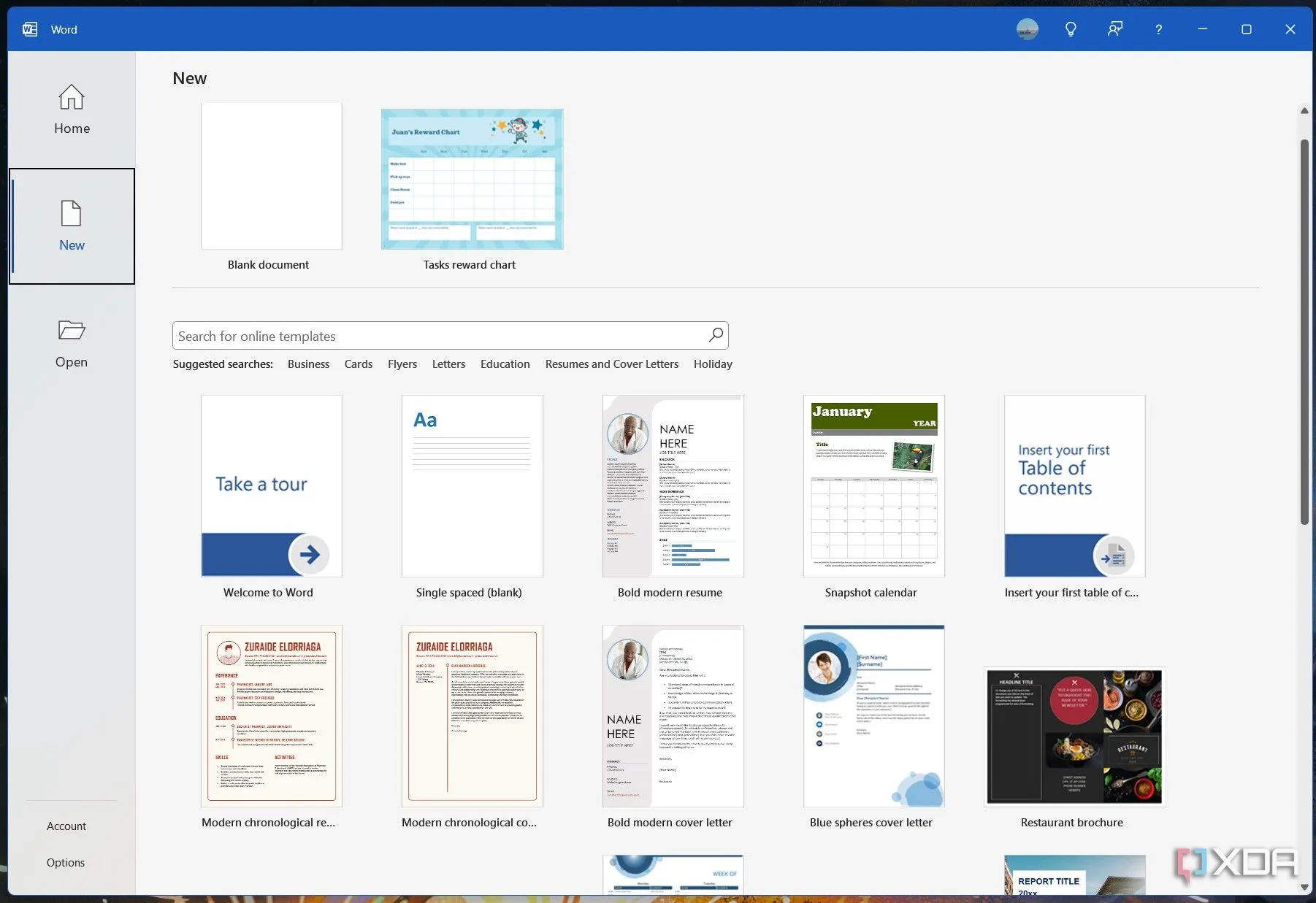 Giao diện Microsoft Word với các mẫu tài liệu có sẵn, cho thấy khả năng tùy biến và yêu cầu công việc.