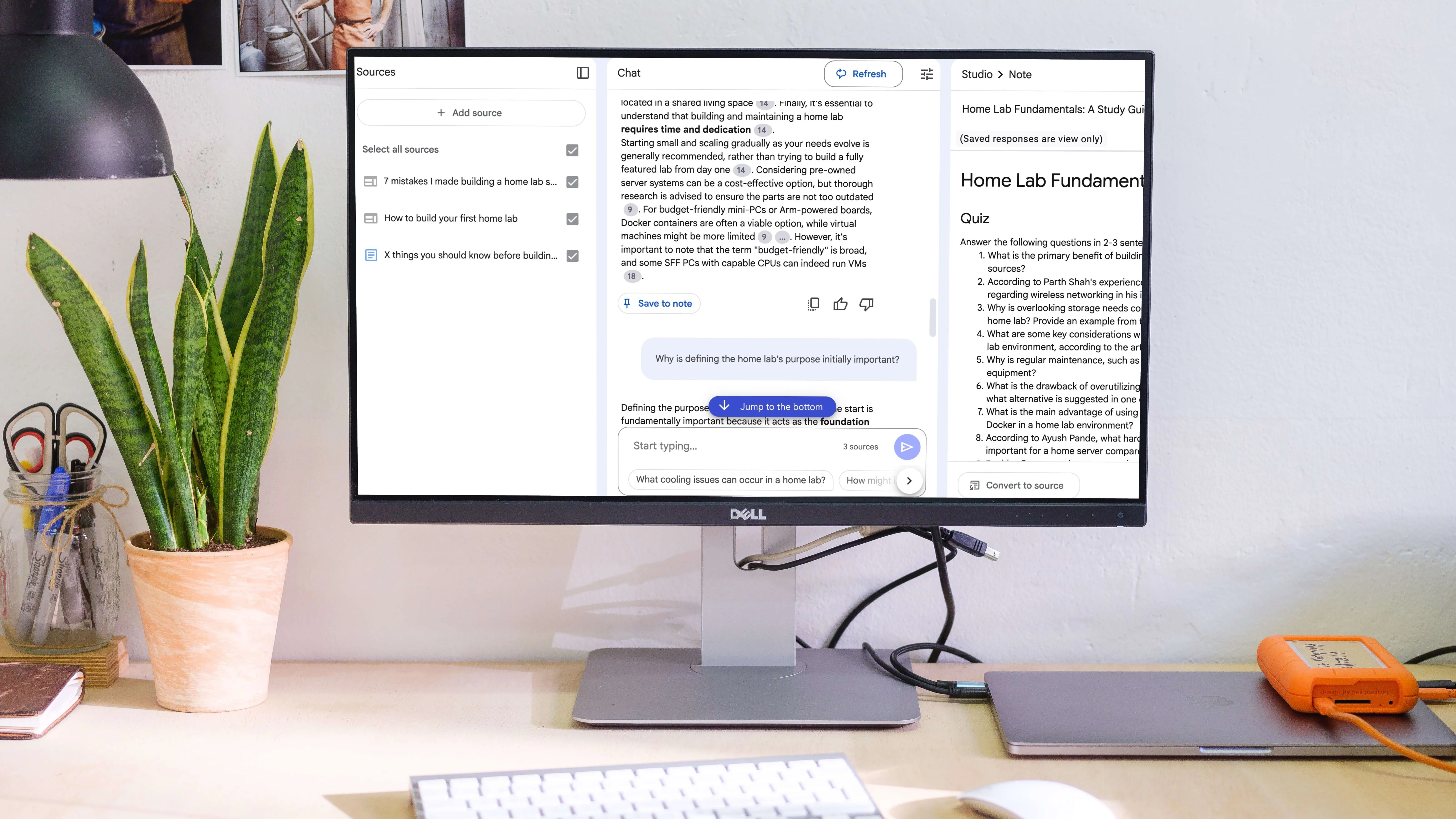 Giao diện NotebookLM đang hiển thị các câu hỏi và câu trả lời được tạo bởi AI từ các ghi chú đã tải lên