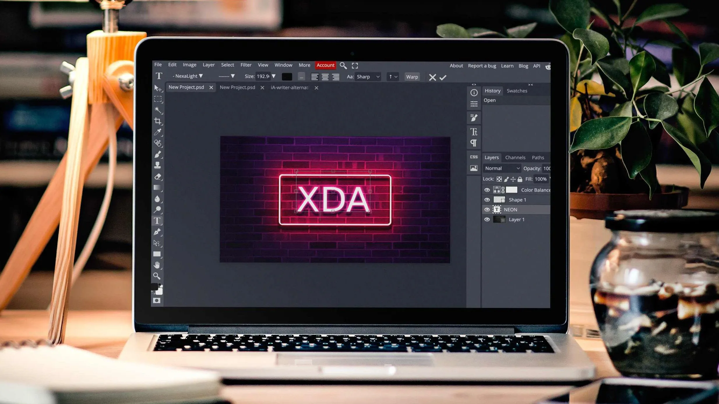 Giao diện Photopea hiển thị các lớp Smart Object và công cụ chỉnh sửa ảnh chuyên nghiệp.