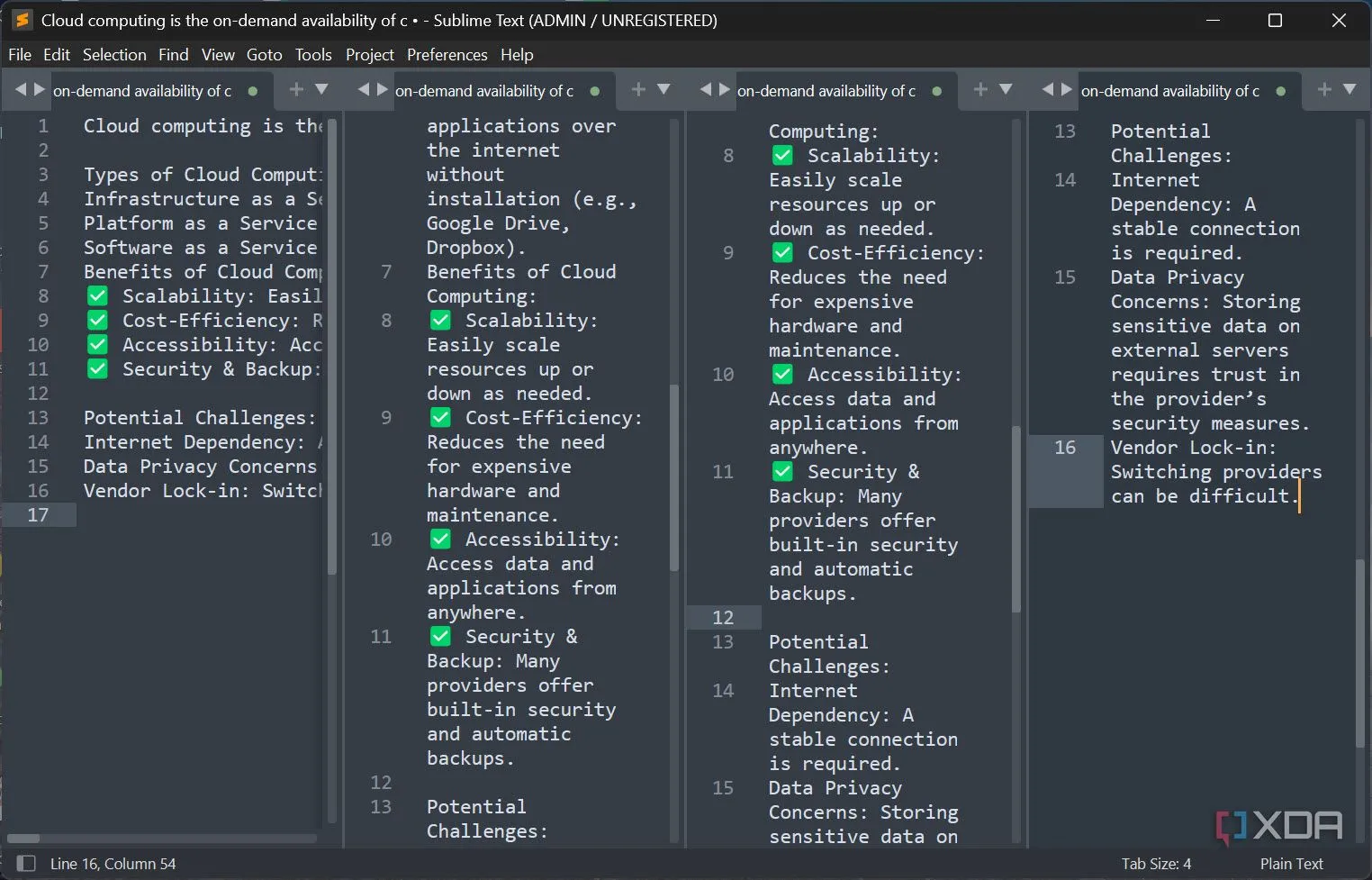 Giao diện Sublime Text với chế độ xem chia 4 cột, minh họa khả năng xử lý và hiển thị nhiều tệp văn bản lớn cùng lúc mà không ảnh hưởng đến hiệu suất.