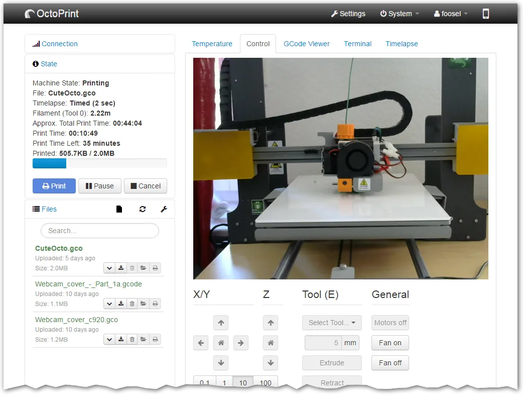 Giao diện tab điều khiển của OctoPrint hiển thị các tùy chọn kết nối và gửi G-code