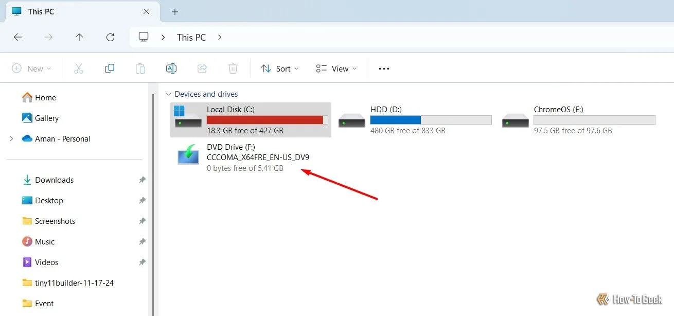 Giao diện This PC trên Windows 11 hiển thị ổ đĩa ISO được mount với ký tự ổ đĩa F
