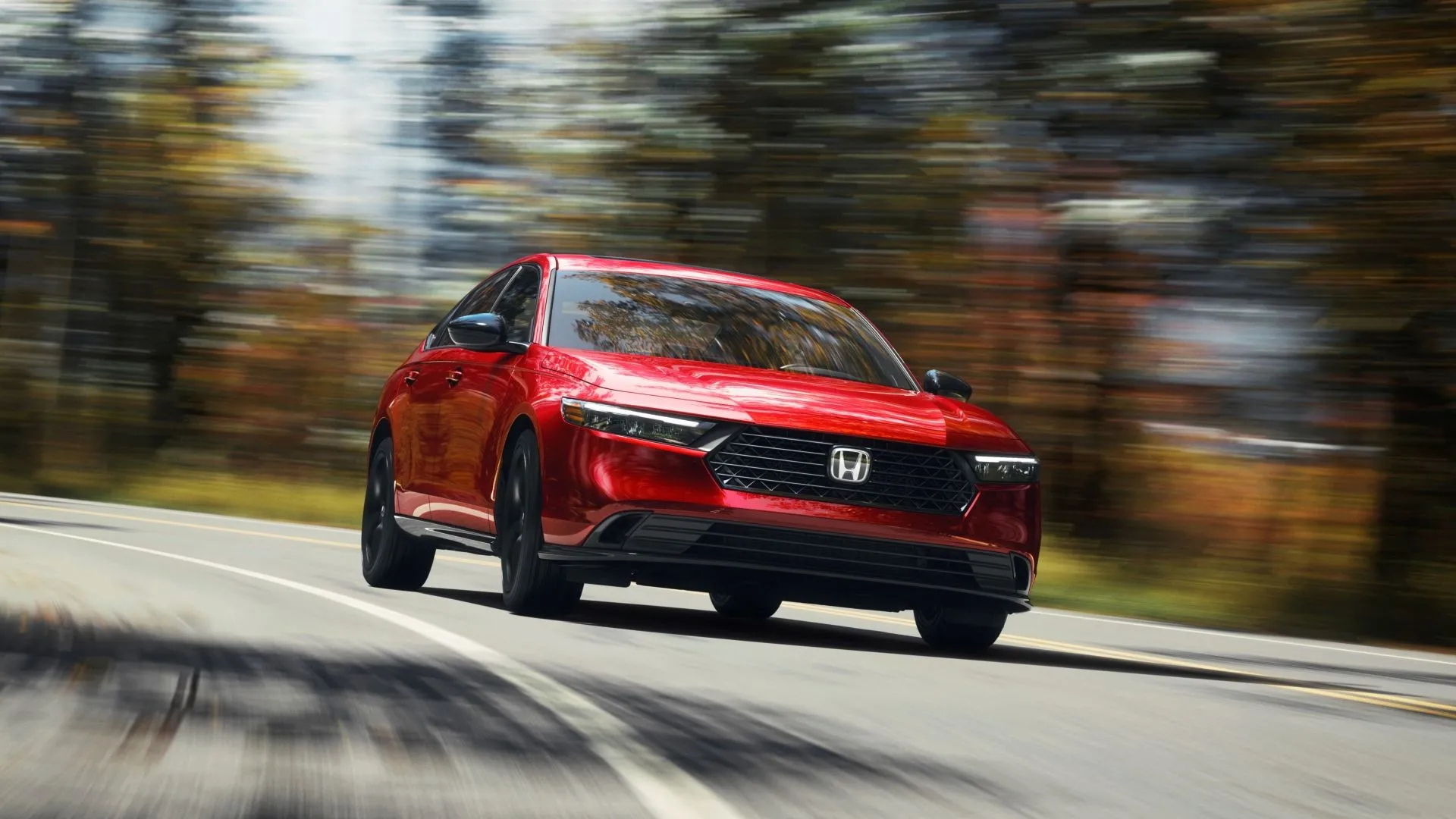 Honda Accord Hybrid 2025 Sport với thiết kế thanh lịch và thể thao