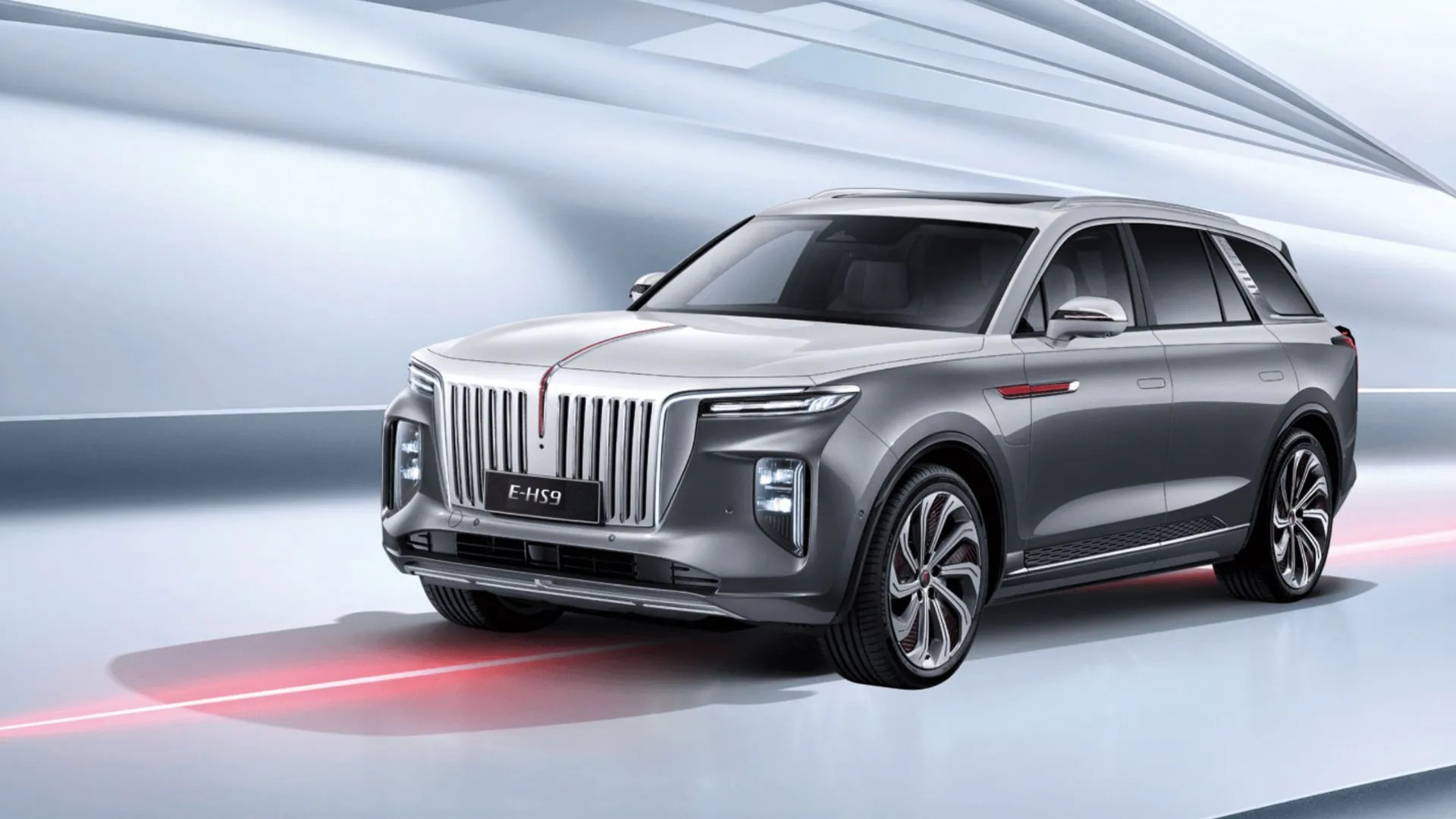 Hongqi E-HS9 màu xám trong studio, minh họa SUV điện siêu sang với thiết kế đẳng cấp và nội thất tiện nghi bậc nhất.