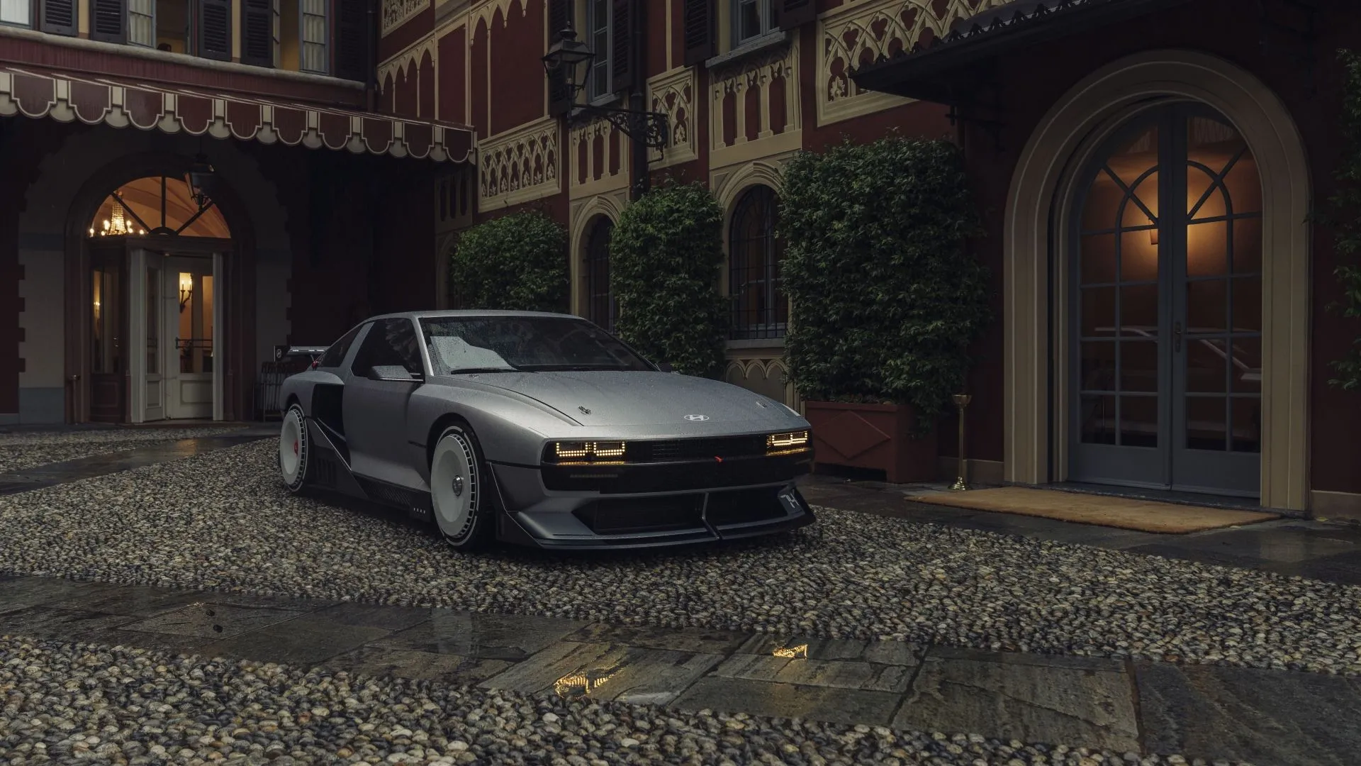 Hyundai N Vision 74 2022, mẫu xe concept lai hydro-điện với thiết kế retro lấy cảm hứng từ Pony Coupe 1974.