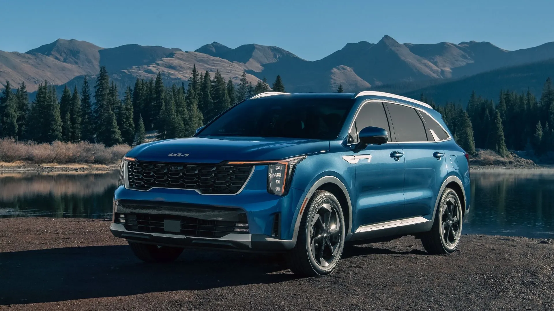 Kia Sorento Hybrid 2025 mới mẻ với ngoại hình sang trọng