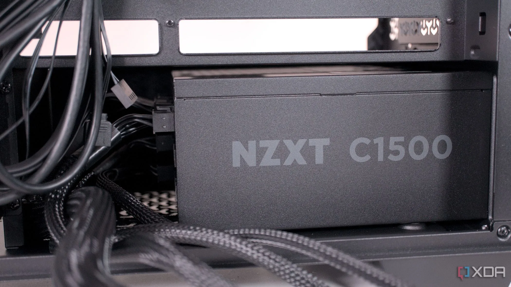 Lắp PSU vào Corsair 3500X ARGB