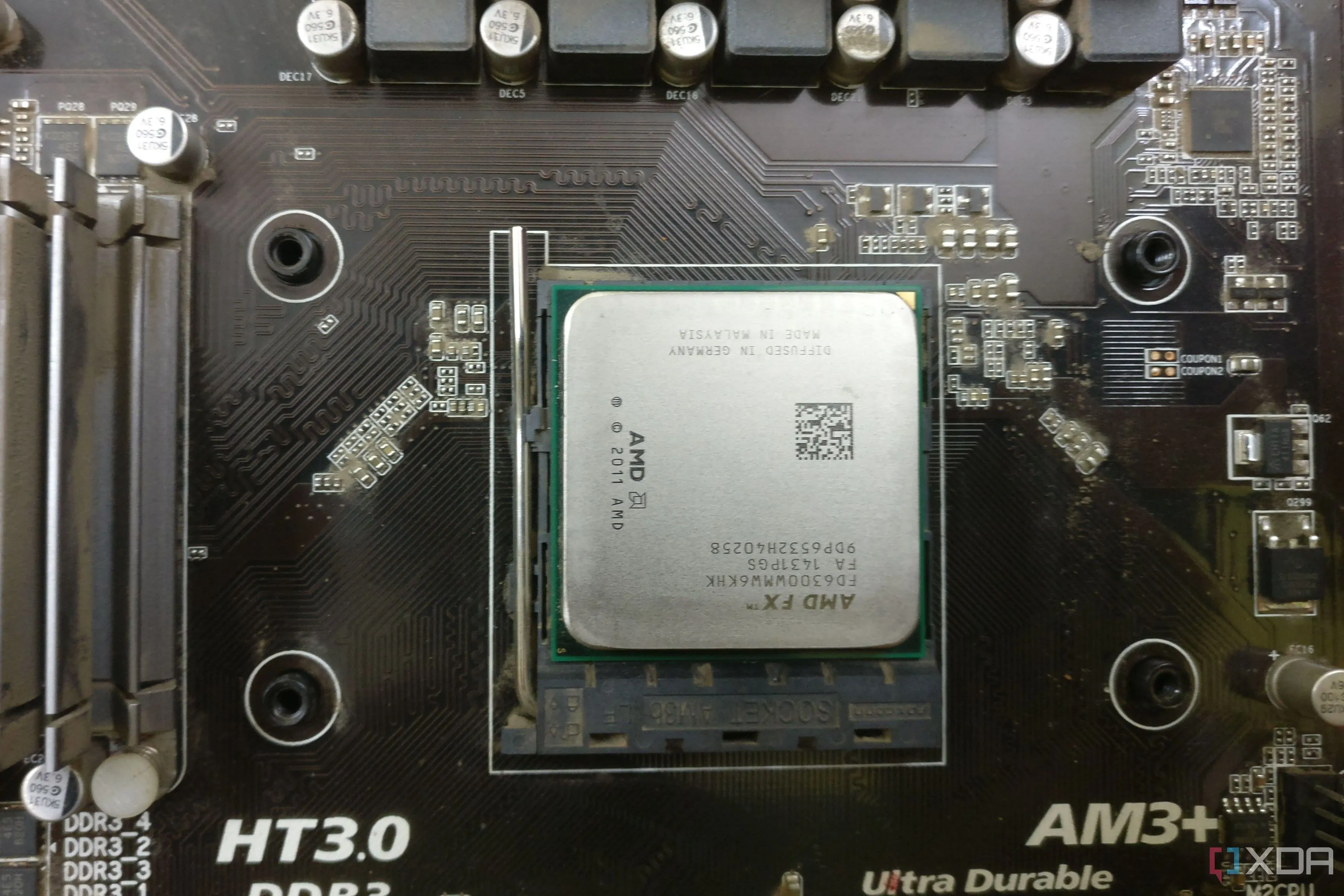 Mainboard Gigabyte AM3+ và CPU AMD FX-6300 6 nhân, minh chứng CPU cũ vẫn hoạt động