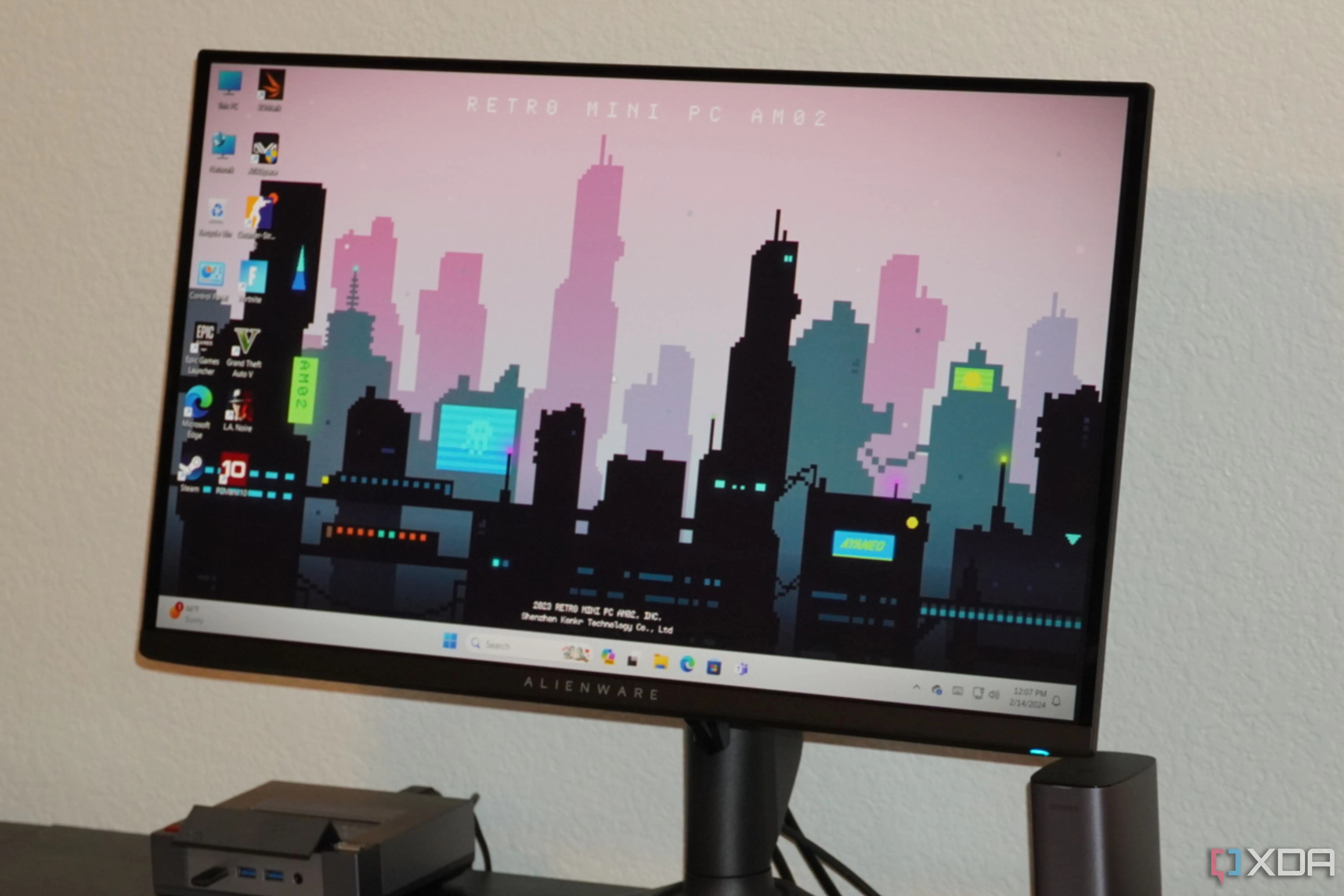 Màn hình Alienware QD-OLED AW2725DF hiển thị giao diện trang chủ sắc nét