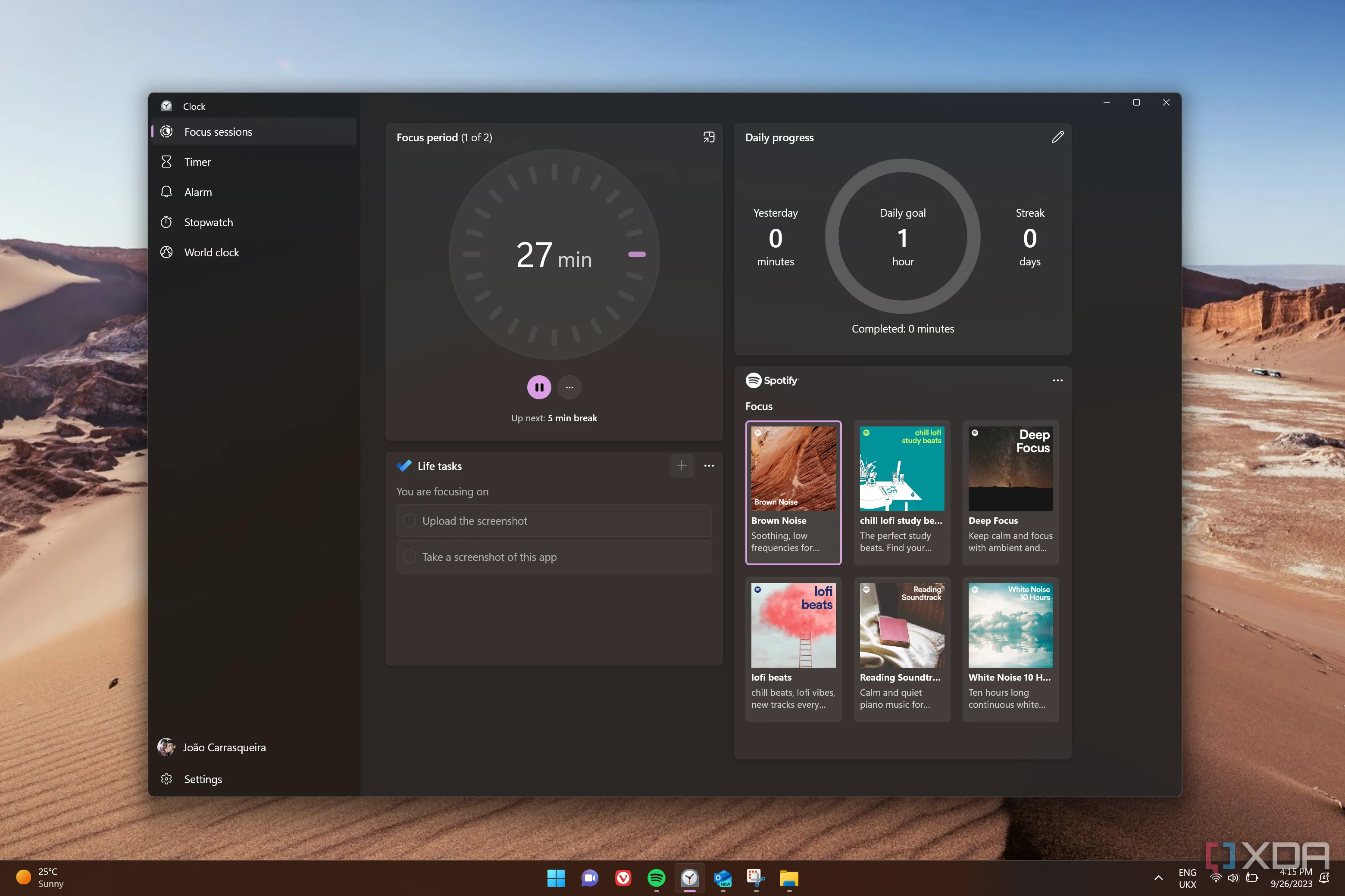 Màn hình desktop Windows 11 với ứng dụng Đồng hồ hiển thị trang Focus sessions hỗ trợ quản lý thời gian hiệu quả
