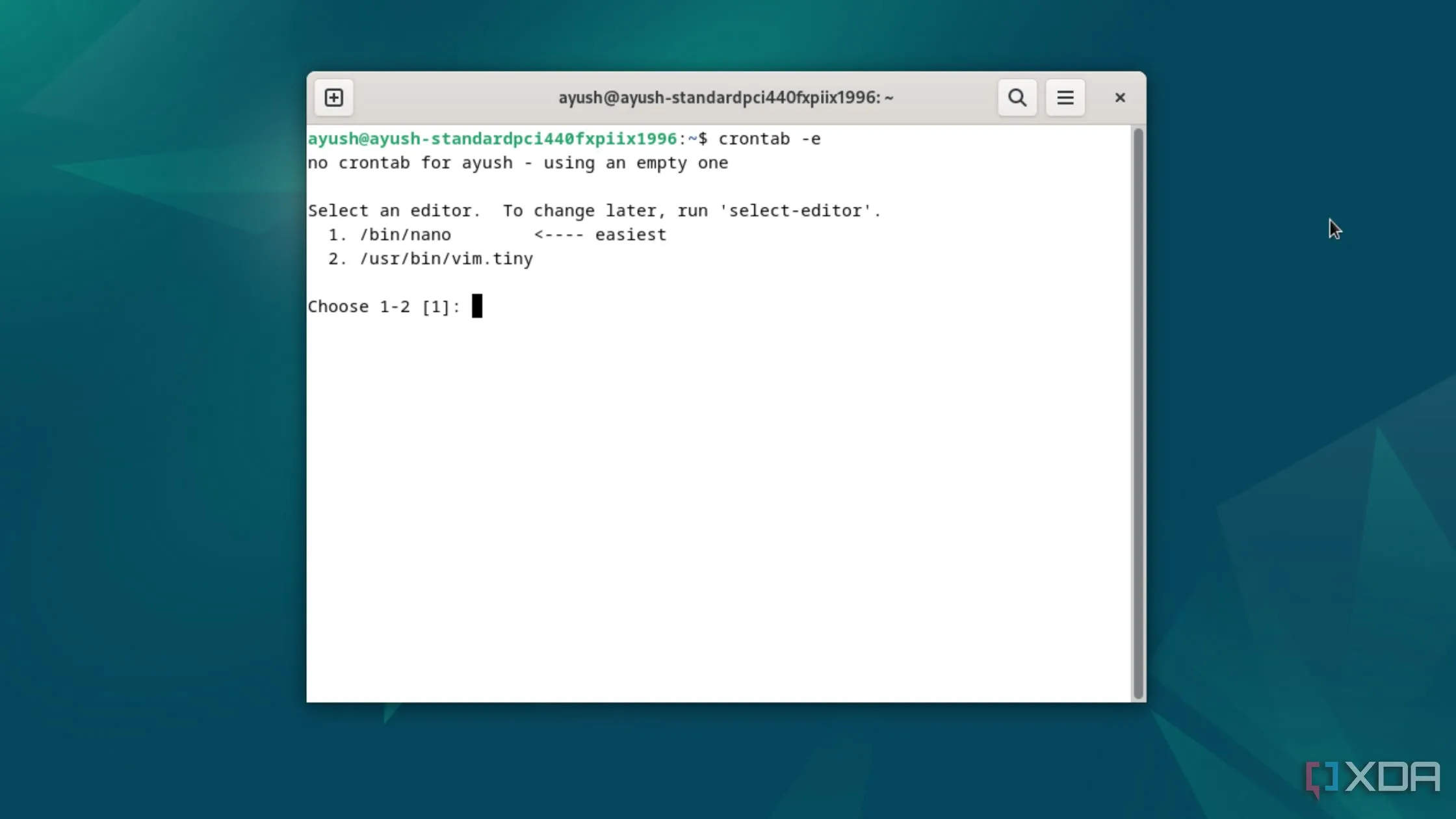 Màn hình terminal Linux hiển thị cấu hình Cron tab để lên lịch các tác vụ tự động, minh họa tính năng Cron job.