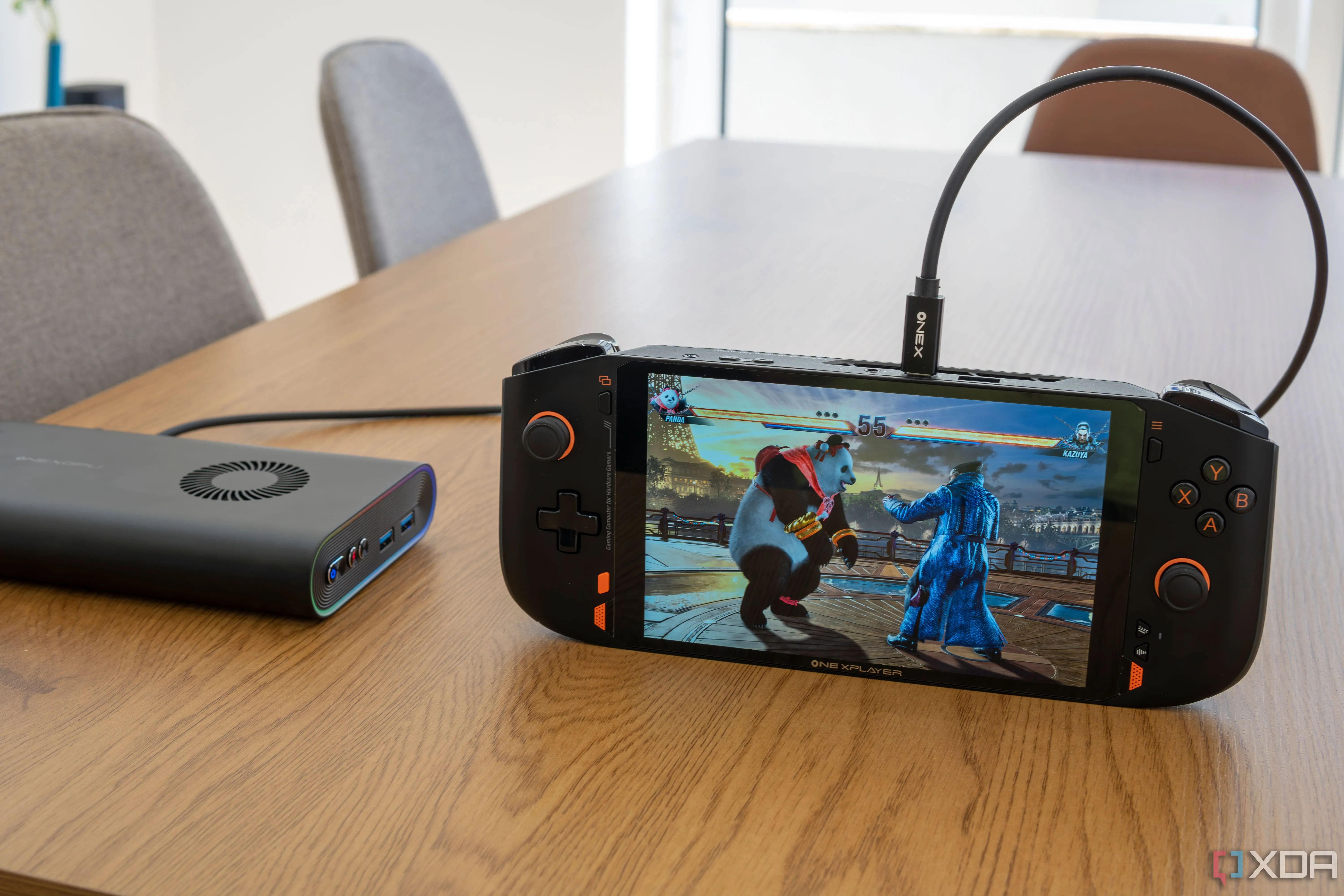Máy chơi game cầm tay One Cplayer Mini Pro kết nối với eGPU chạy game Tekken 8