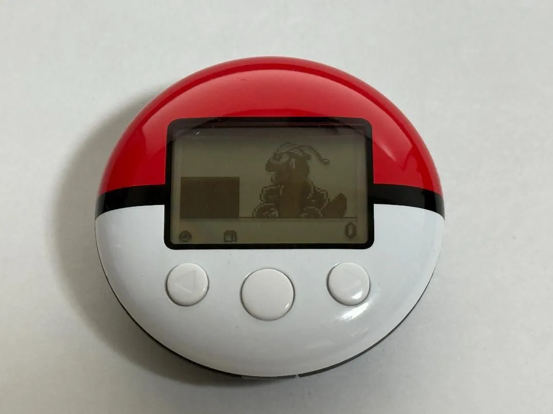 Máy đếm bước Pokéwalker với hình ảnh Dragonite