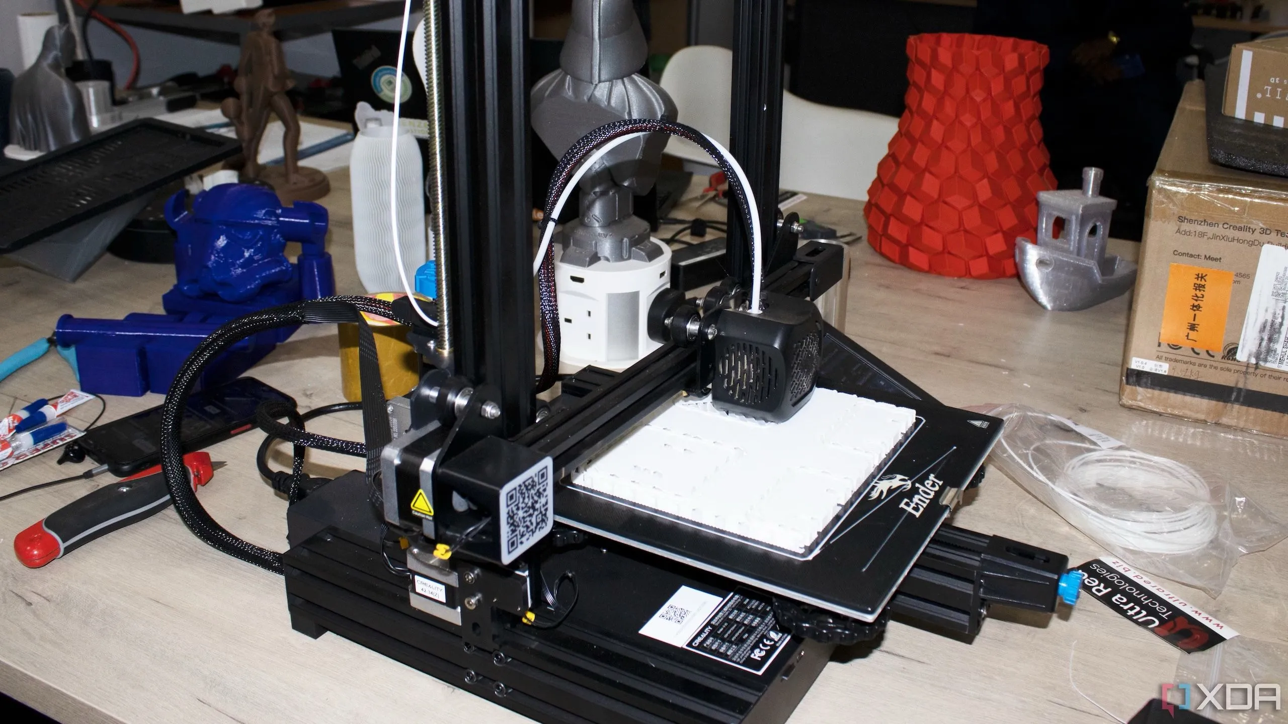Mô hình 3D phức tạp với nhiều chi tiết được quét và tạo ra, minh họa độ chính xác của máy quét Revopoint MetroX