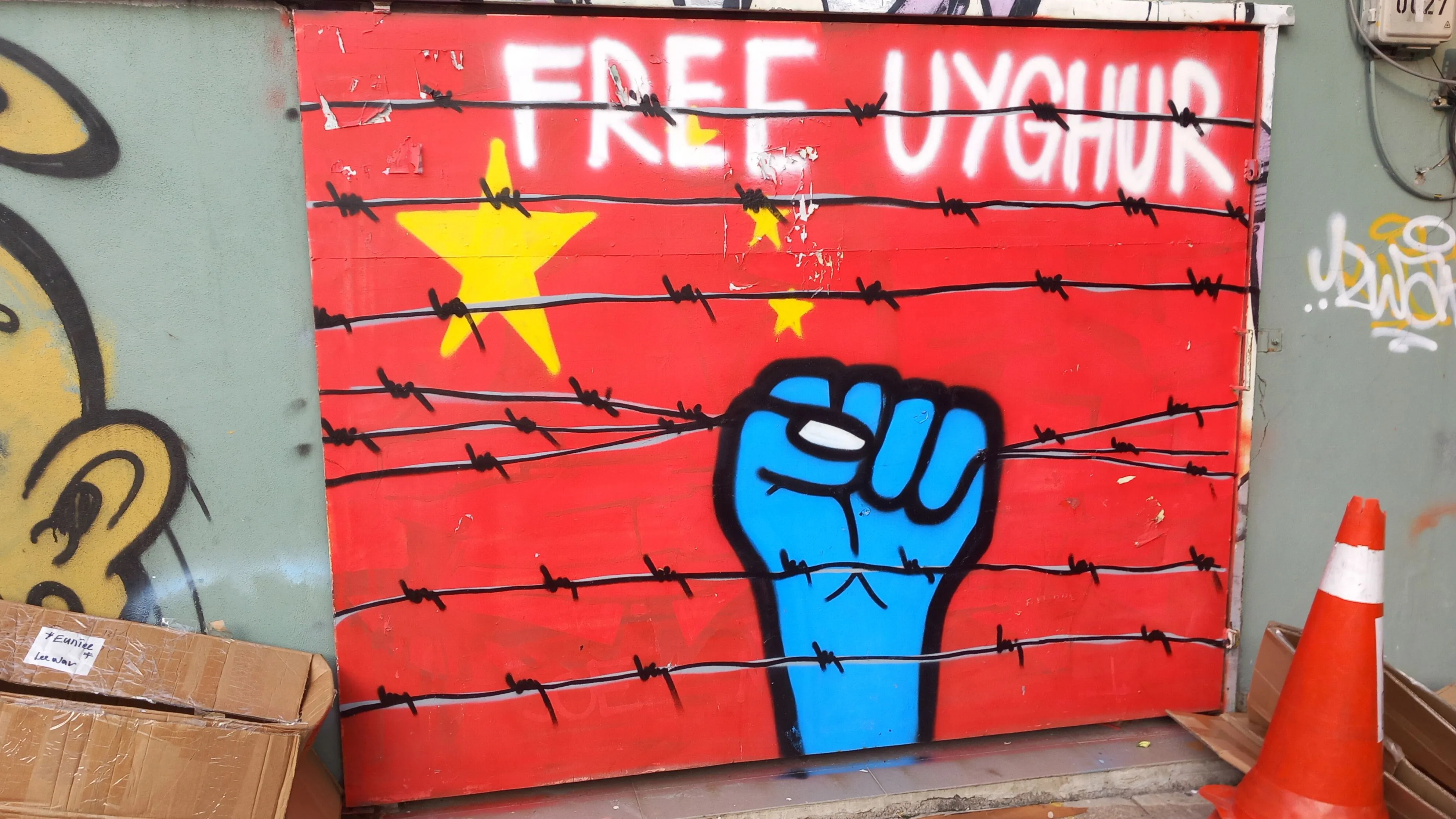 Một tác phẩm nghệ thuật ủng hộ chiến dịch &quot;Free Uyghur&quot;, nâng cao nhận thức về nhân quyền tại Tân Cương