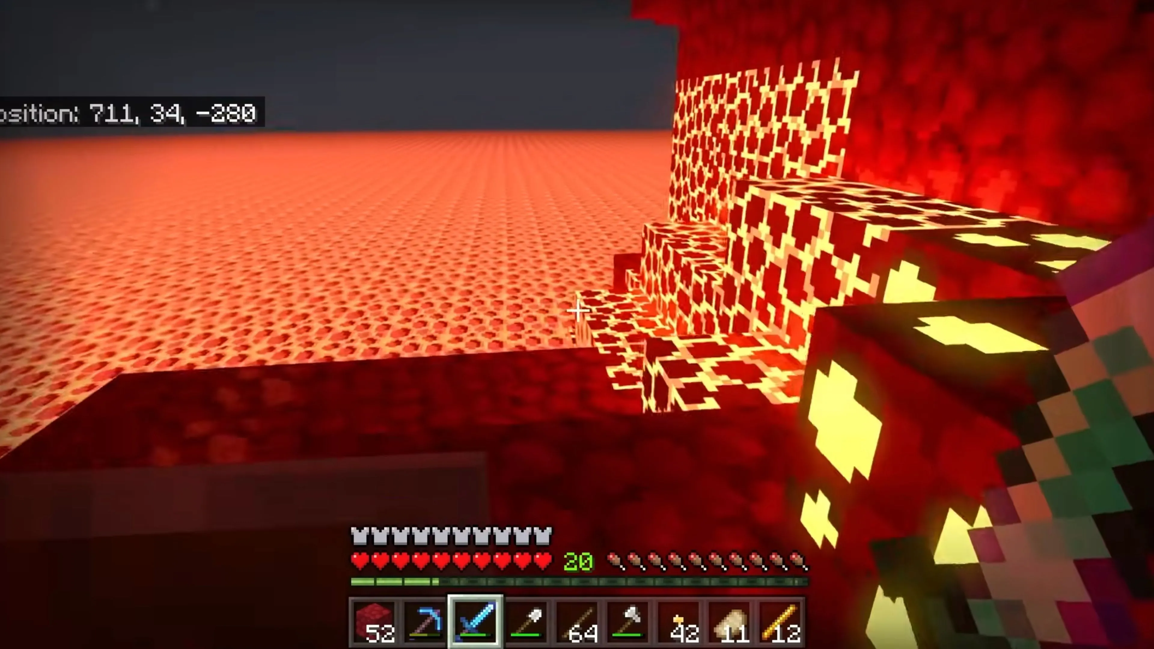 Người chơi khám phá thế giới rộng lớn trong game Minecraft