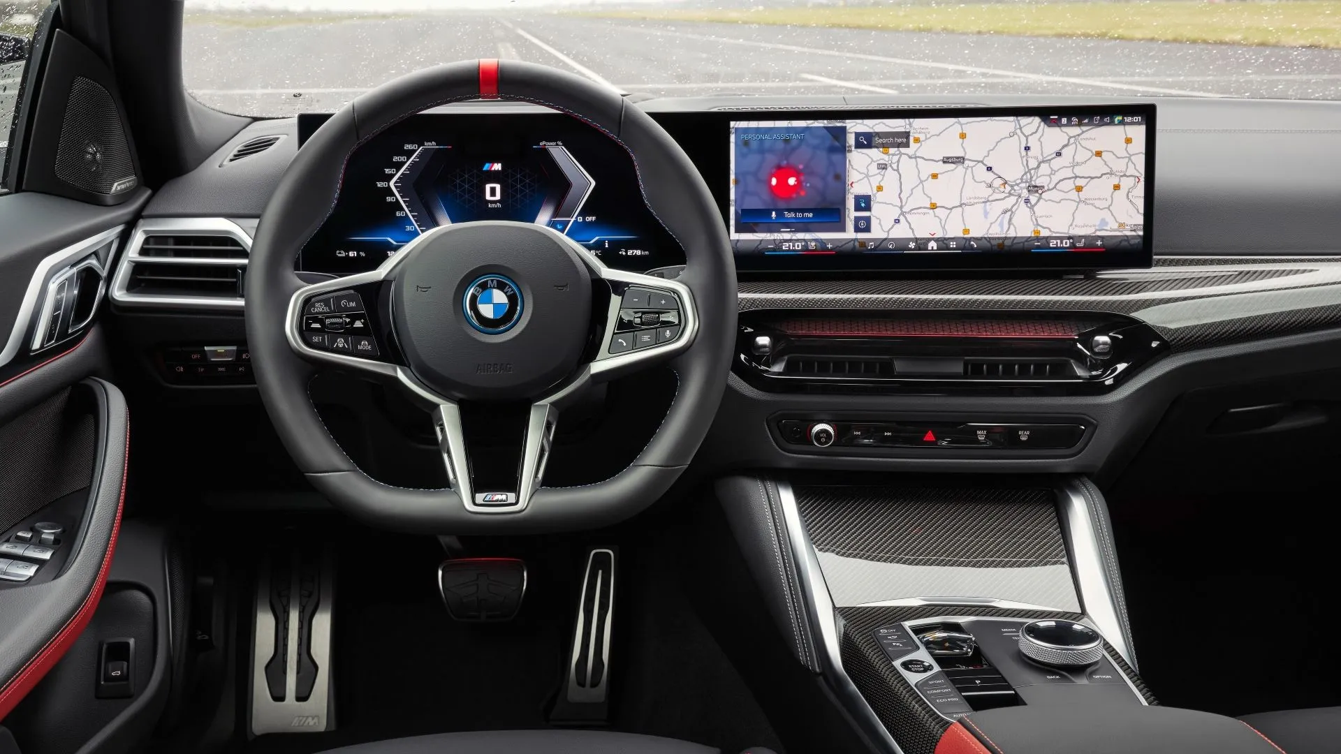 Nội thất khoang lái BMW i4 2025 với màn hình cong kép iDrive 8.5