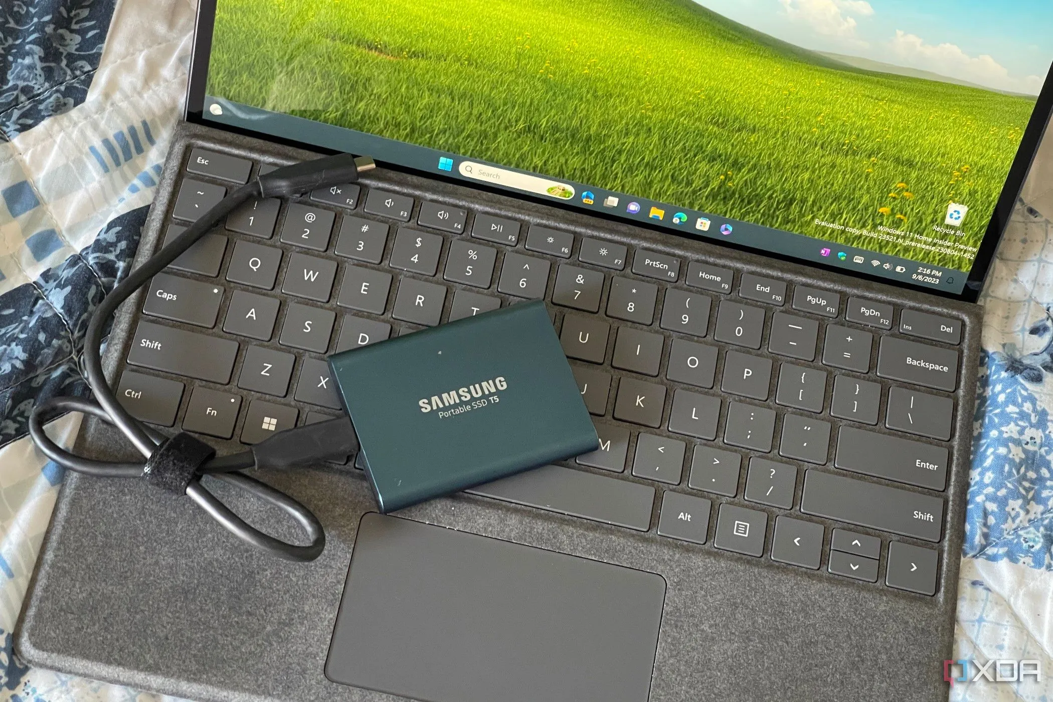 Ổ cứng SSD rời là giải pháp lý tưởng để sao lưu dữ liệu quan trọng, bao gồm cả tệp lưu game