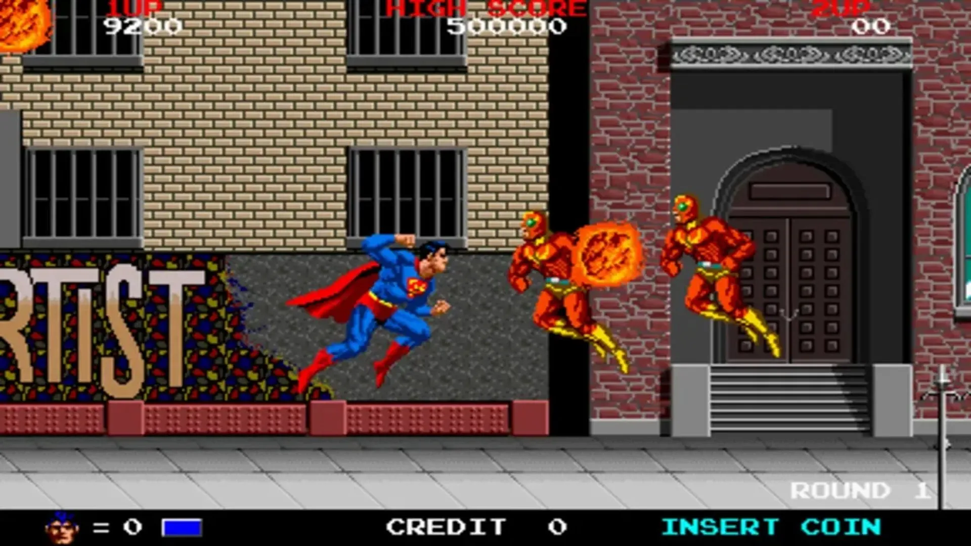 Superman chiến đấu trong game arcade kinh điển Superman: The Video Game năm 1988 của Taito