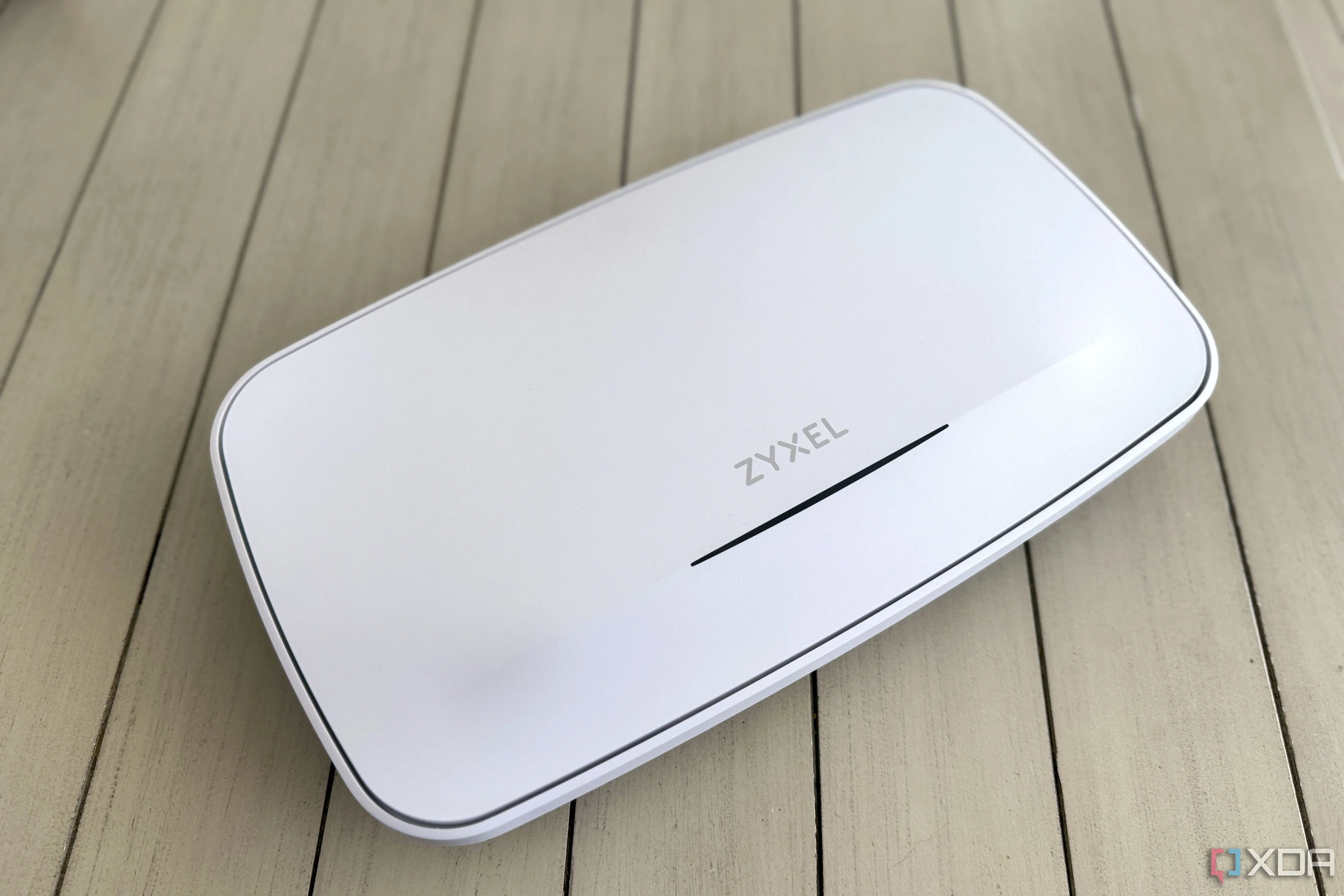 Thiết bị Wi-Fi 7 Zyxel WBE660S, minh họa cho công nghệ mạng không dây tiên tiến